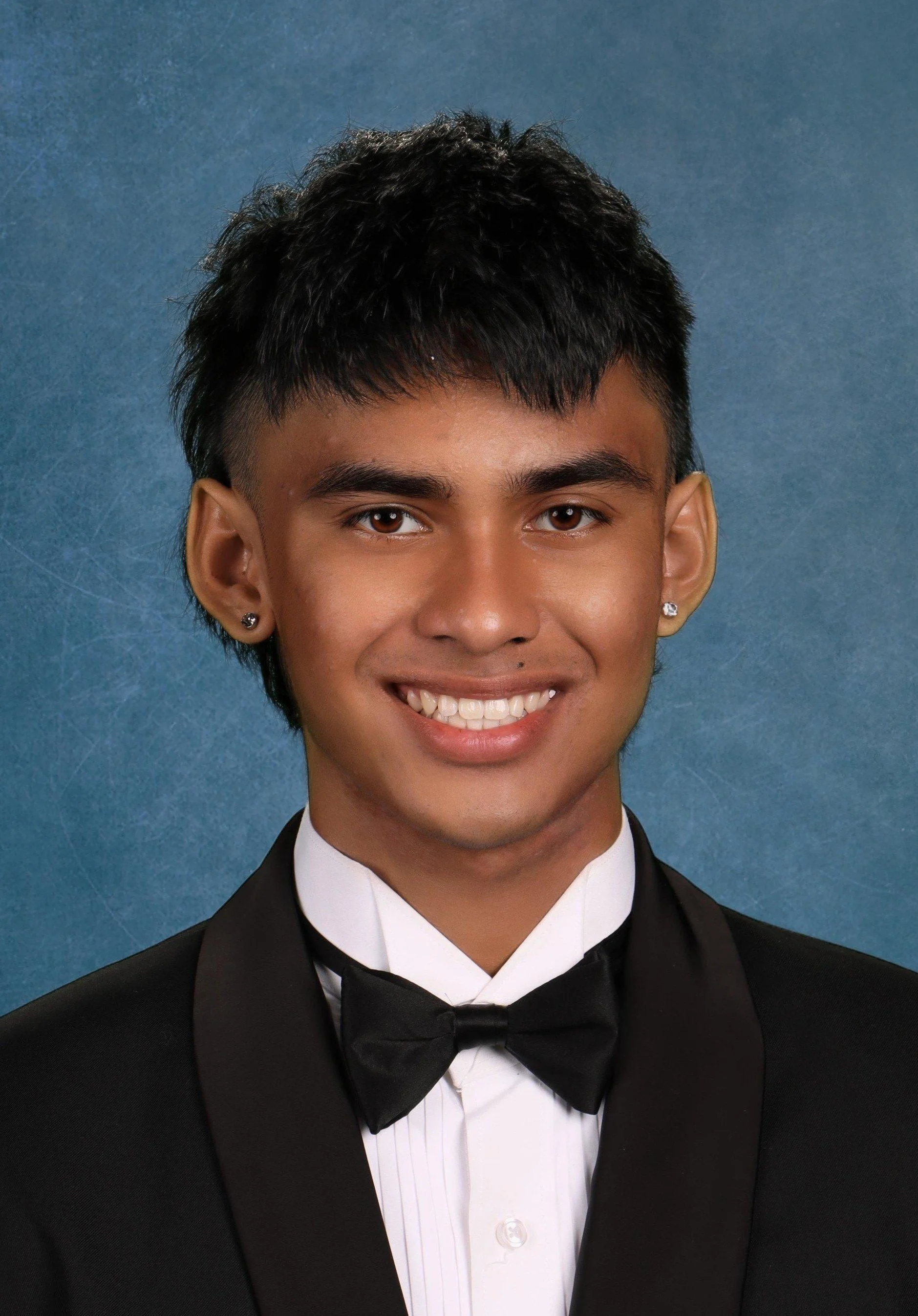 Jonah DePaz Senior Pic.jpeg