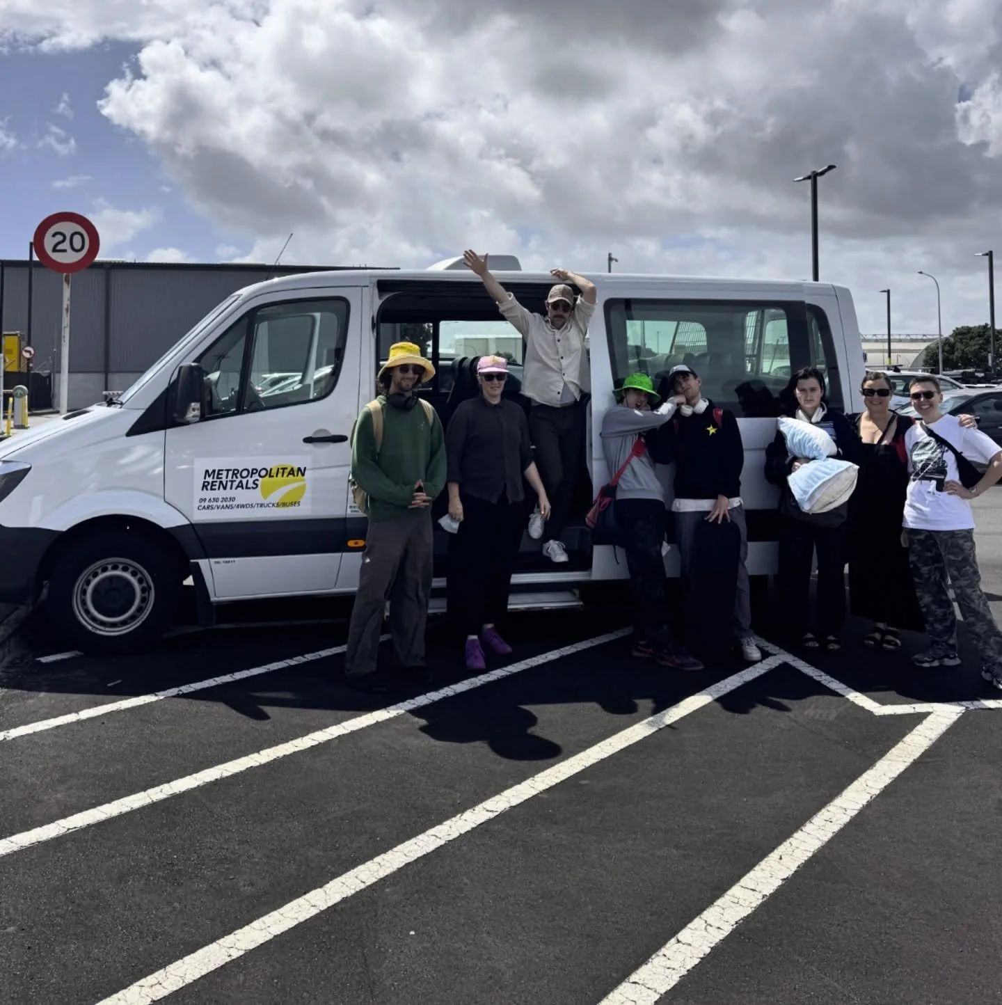 All aboard! The Barbarian Bus is on the road! First stop, Whangārei, for shows this Tuesday/Wednesday night. 

Hope to see youse happy Northlanders there.