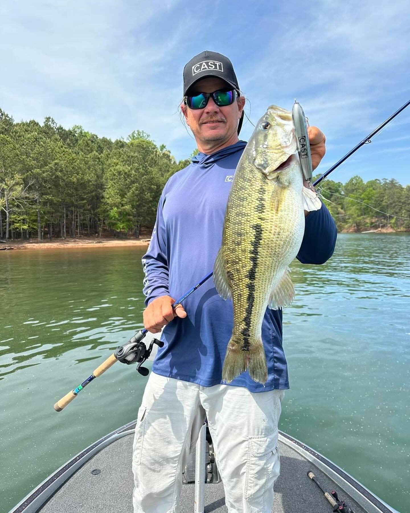 It&rsquo;s already been a heck of a week on Lanier.  Look out for some amazing video to come out from @castfishing.co in the coming weeks.  As always, @c_bartlett_bo did an awesome job with the photography! 

All of the details of  the past two days 