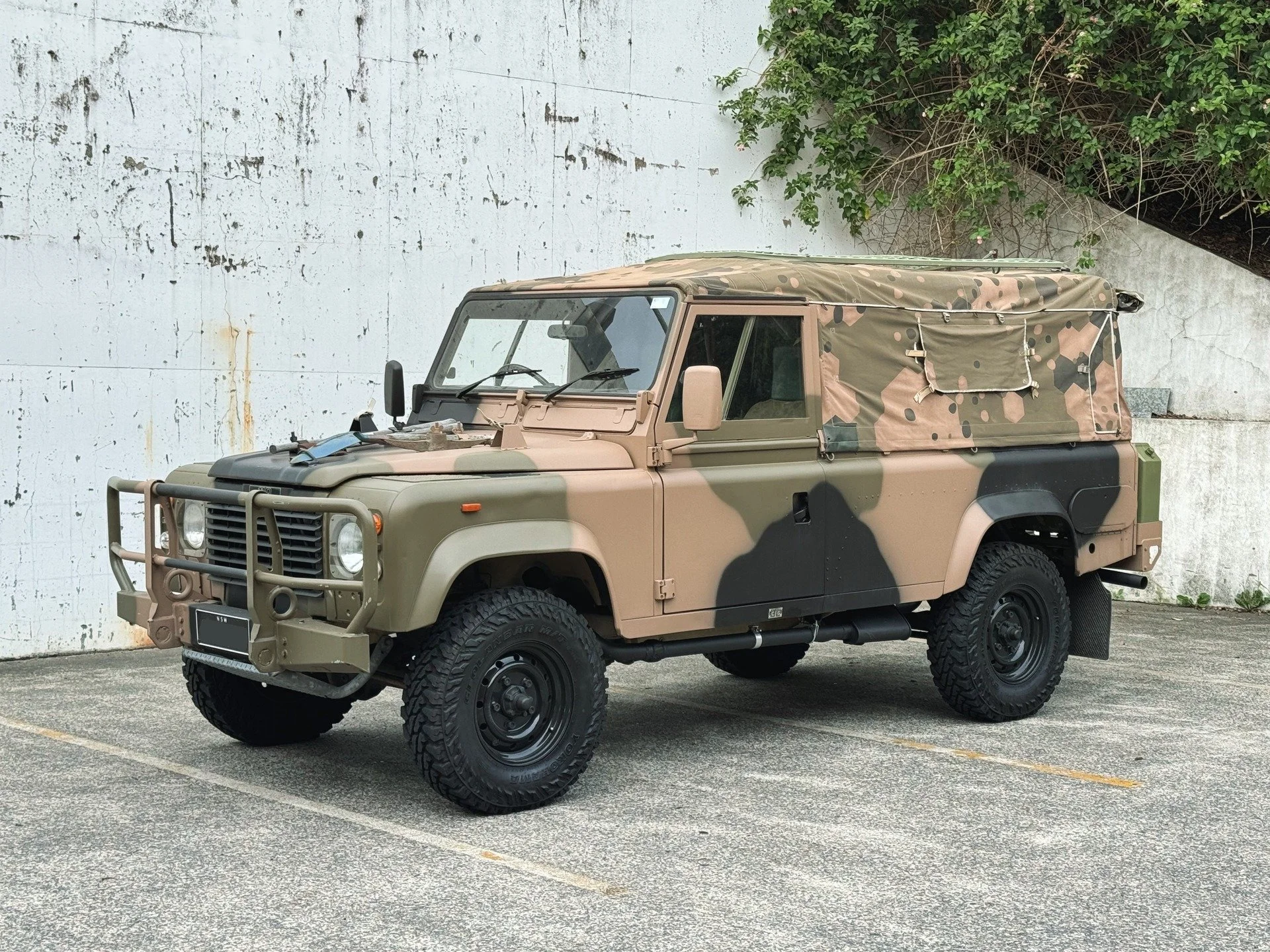Freight train. 

This stellar Perentie General Service pulls like a train, treated to a new turbo kit with blacked out exhaust, new suspension set up, 6 new seats in the back with safari canvas and some odds and ends. Fully engineered for NSW, as is 