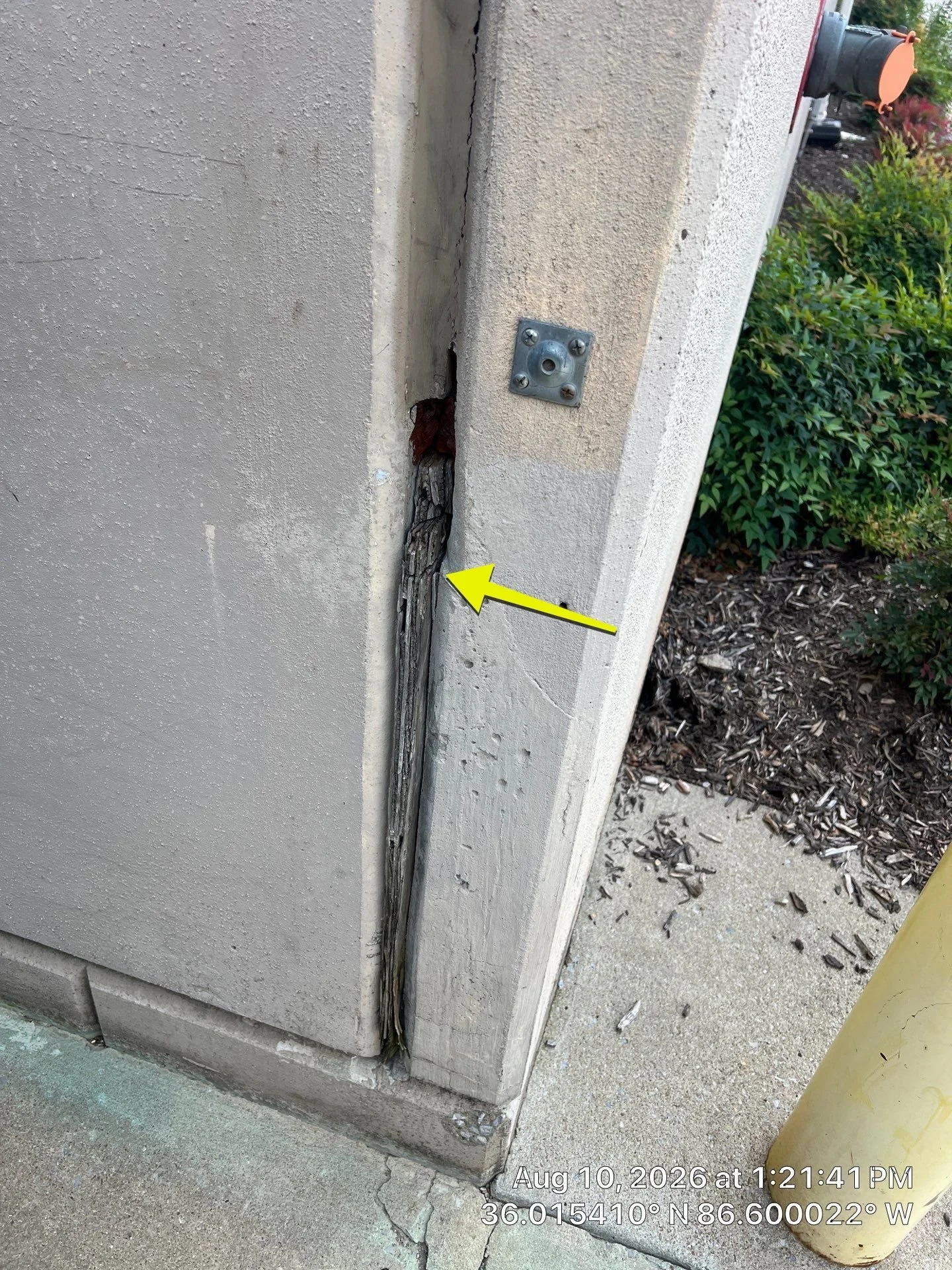 failed joint sealant.jpg
