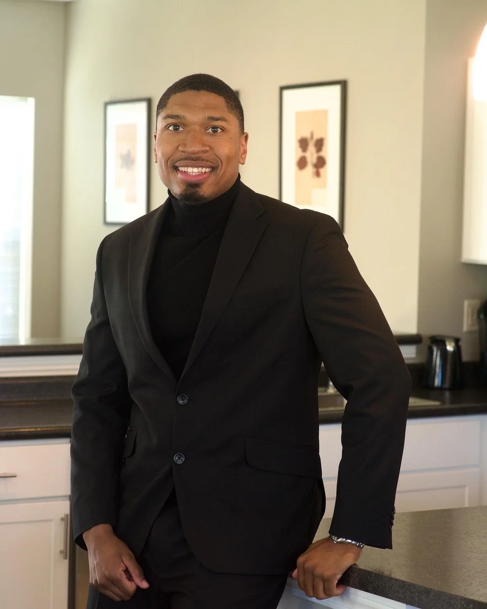 Meet Devonte Davis - The top-Rated Local Realtor in WNY — Devonte Davis