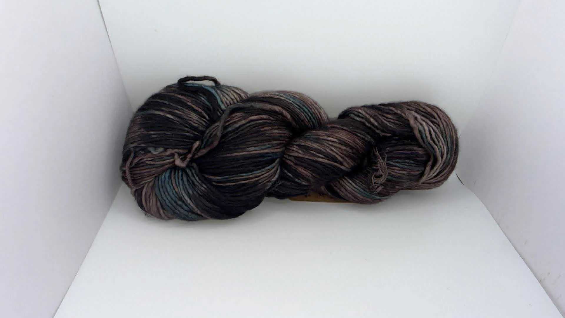 Araucania Suave 6 Phoenix.jpg