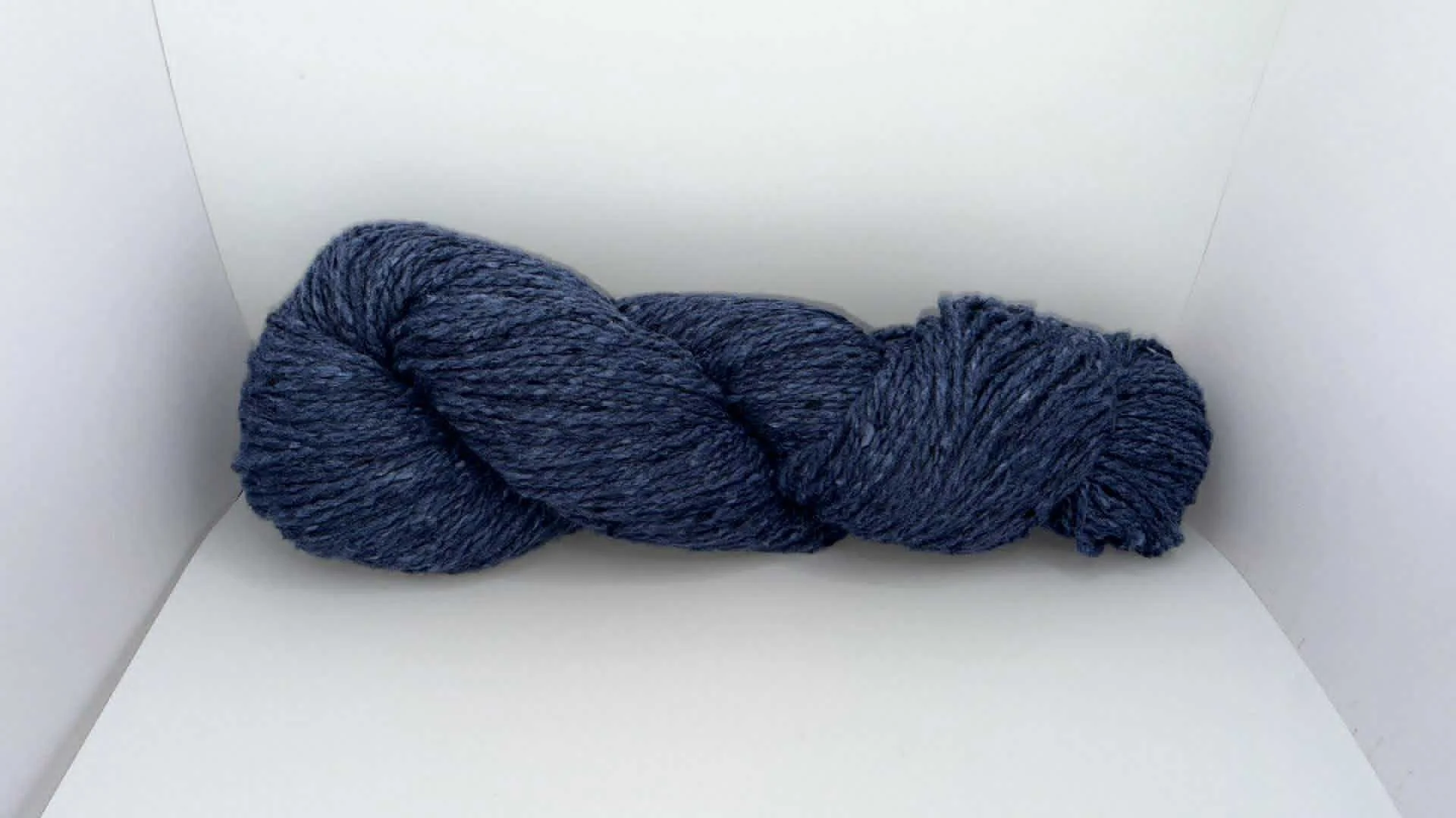 Queensland Kathmandu Aran 100 69 Midnight.jpg