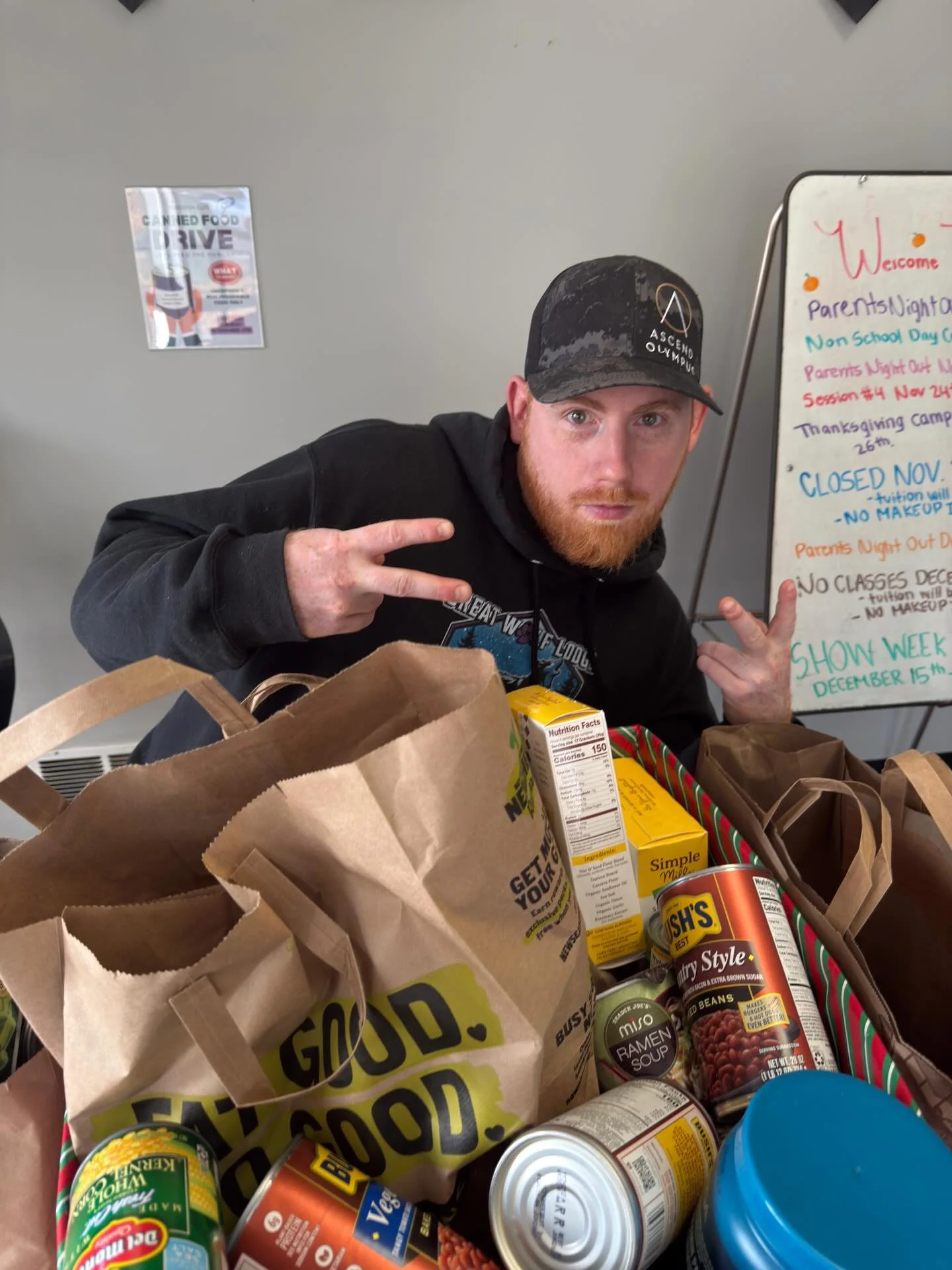 Thank you all so much for donating to our canned food drive!💛🥫

We dropped off all the food at Gleaners in Clackamas County! 

Now it&rsquo;s time to get ready for our toy drive coming up&hellip;.🎁