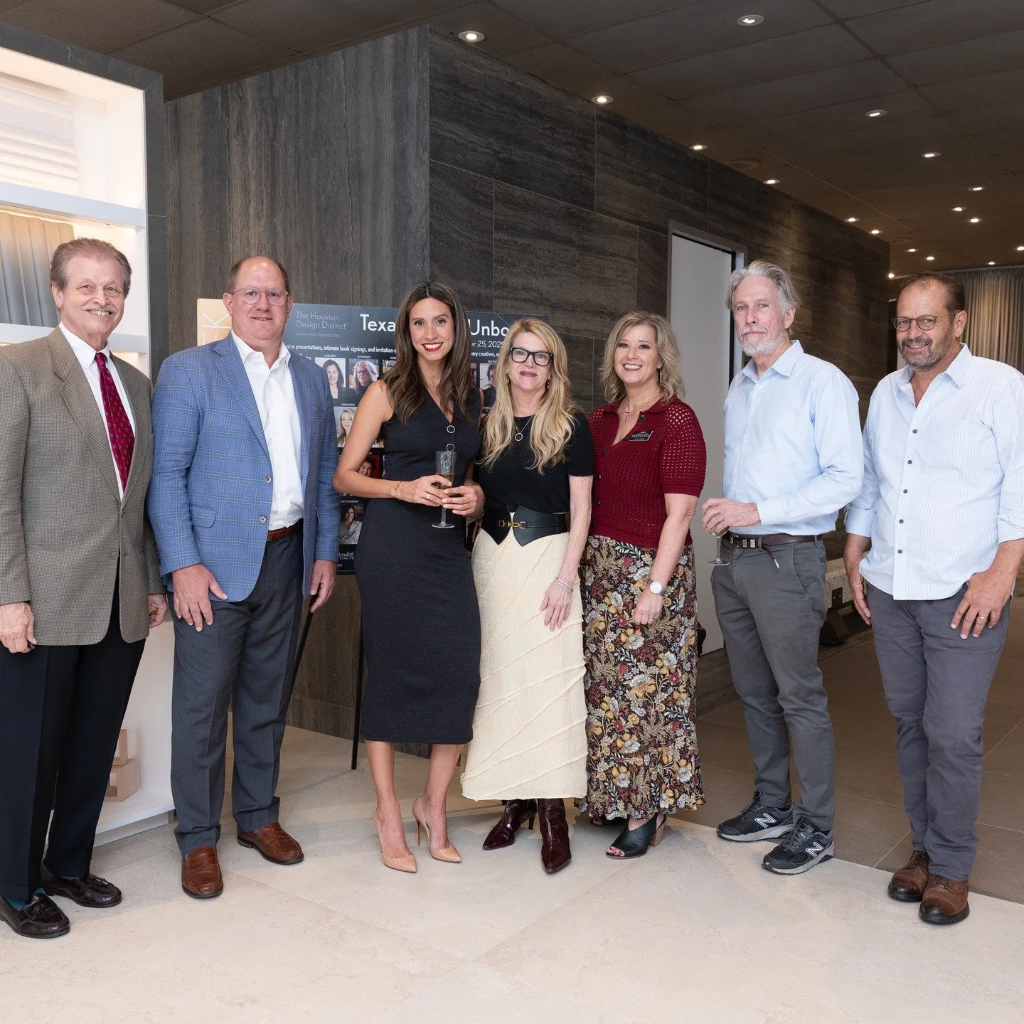 Honored to have been invited to participate in Houston Design Week and share the mic with some true Texas talent. 

Hosted by @thorntreeslate and led by @bentonbuckleybooks - A New View, Texas Edition - brought together a lovely crowd for an honest c