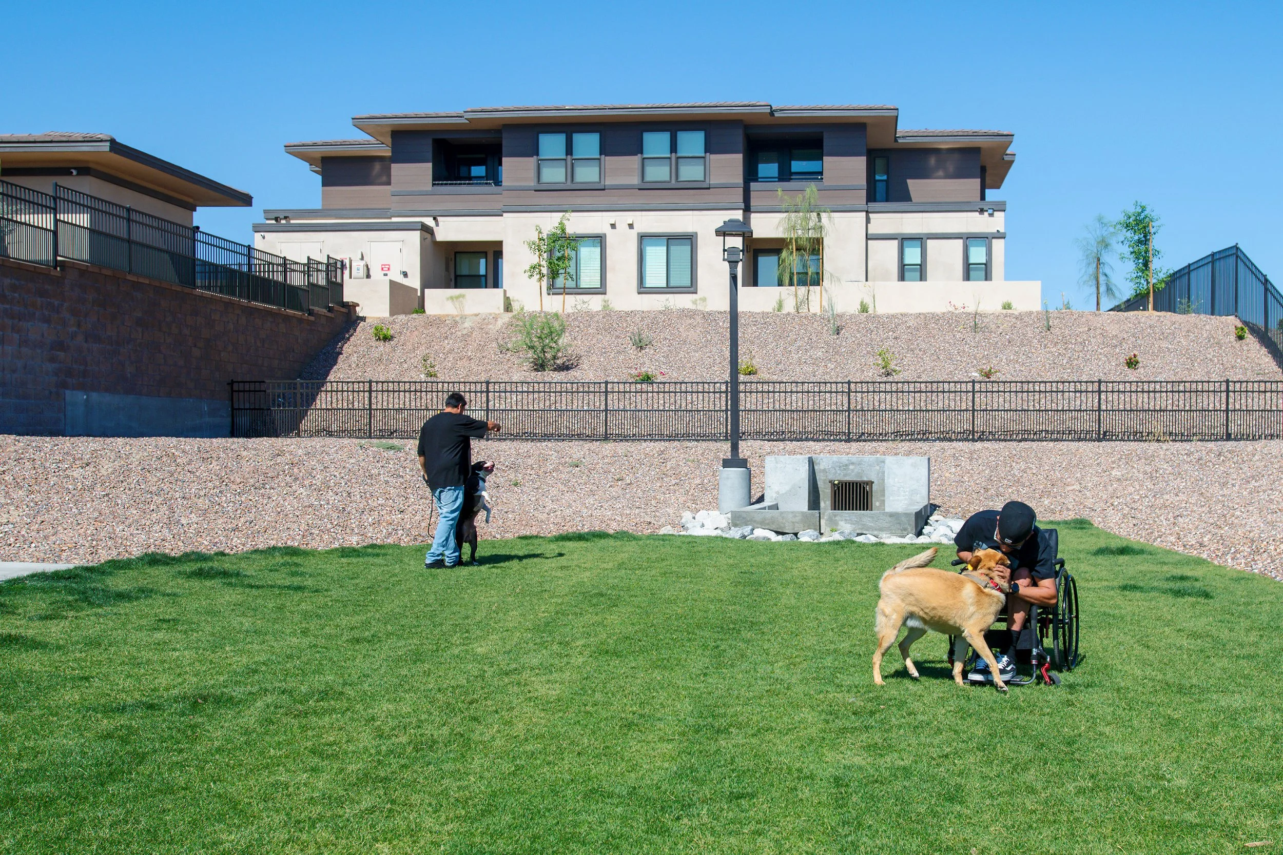 20_Brett_Danner_Photography_040826_Palm_Desert20.jpg