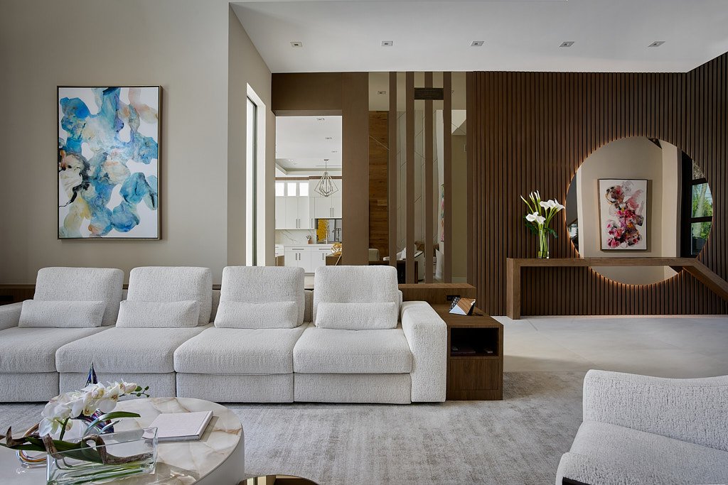 Lüks mücevher mağazası vitrin ve aksesuar iç mekân çekimi - PAM İstanbul perakende prodüksiyonu