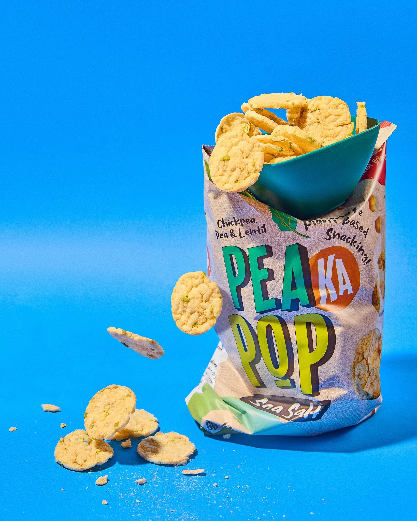 Modern giriş holü sanat eseri ve dekoratif aydınlatma çekimi - PAM İstanbul iç mimarlık prodüksiyonu