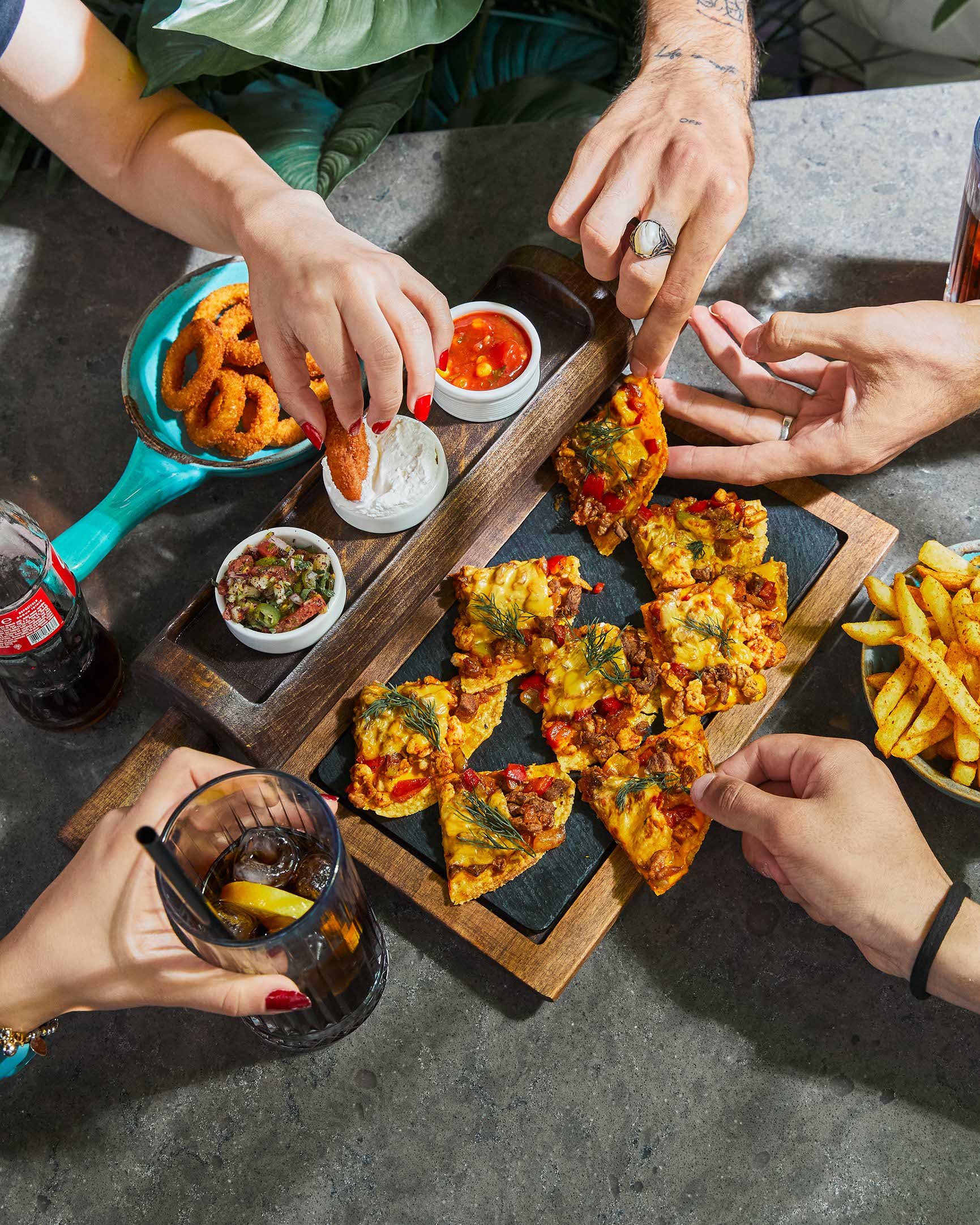 PAM İstanbul reklam çekimi: Tek çatı altında sunulan fotoğraf ve video prodüksiyonu ile etkileyici yemek ve kampanya görselleri.