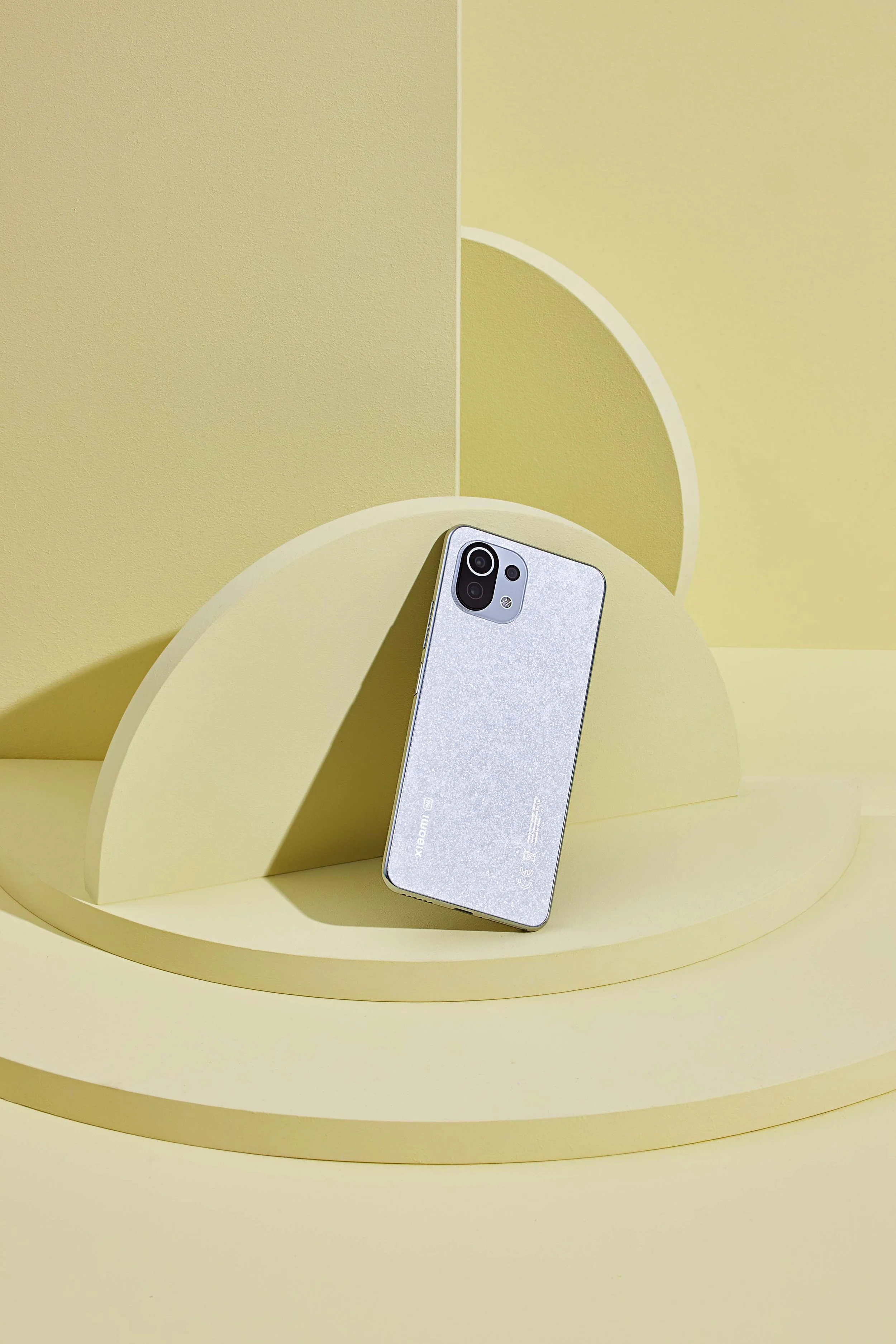 Pam İstanbul Prodüksiyon, Xiaomi'nin en son Life Style koleksiyonunu, neon ışıkların ve dinamizmin arasında, stil ve teknolojiyi bir araya getiren bir fotoğraf serisiyle sunuyor. Her kare, modern yaşamın dinamik ruhunu ve Xiaomi'nin yenilikçi estetiğ