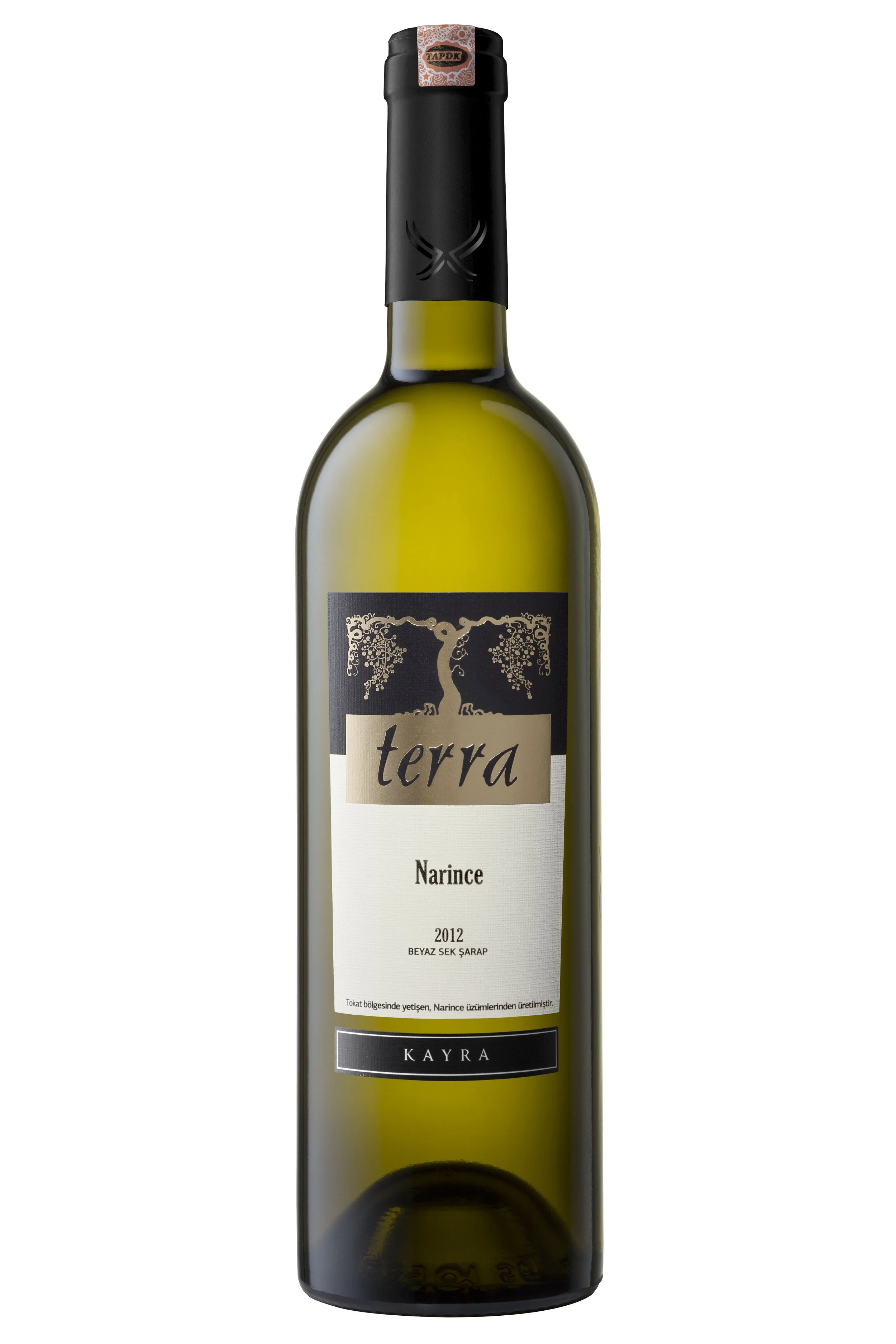 Pam İstanbul Prodüksiyon tarafından gerçekleştirilen şarap fotoğraf çekimleri, şarapların zarafetini ve lezzetini en estetik şekilde yansıtarak marka kimliğini güçlendirmektedir. Her detayın özenle planlandığı bu çekimler, şarapların renk, doku ve şi