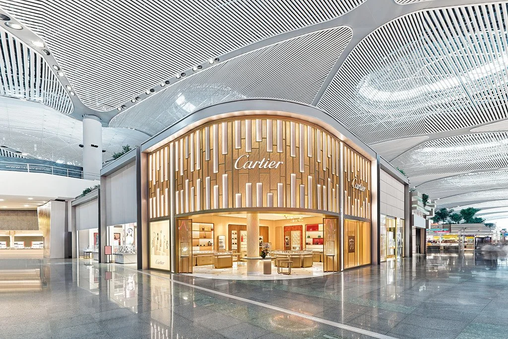 Lüks mücevher mağazası vitrin aksesuar iç mekân çekimi - PAM İstanbul perakende mekân prodüksiyonu