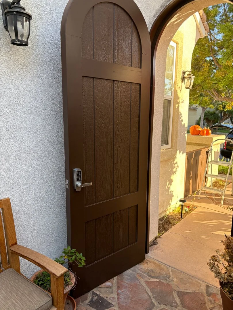new door with electronic lock installed by HUGE Handyman in San Diego