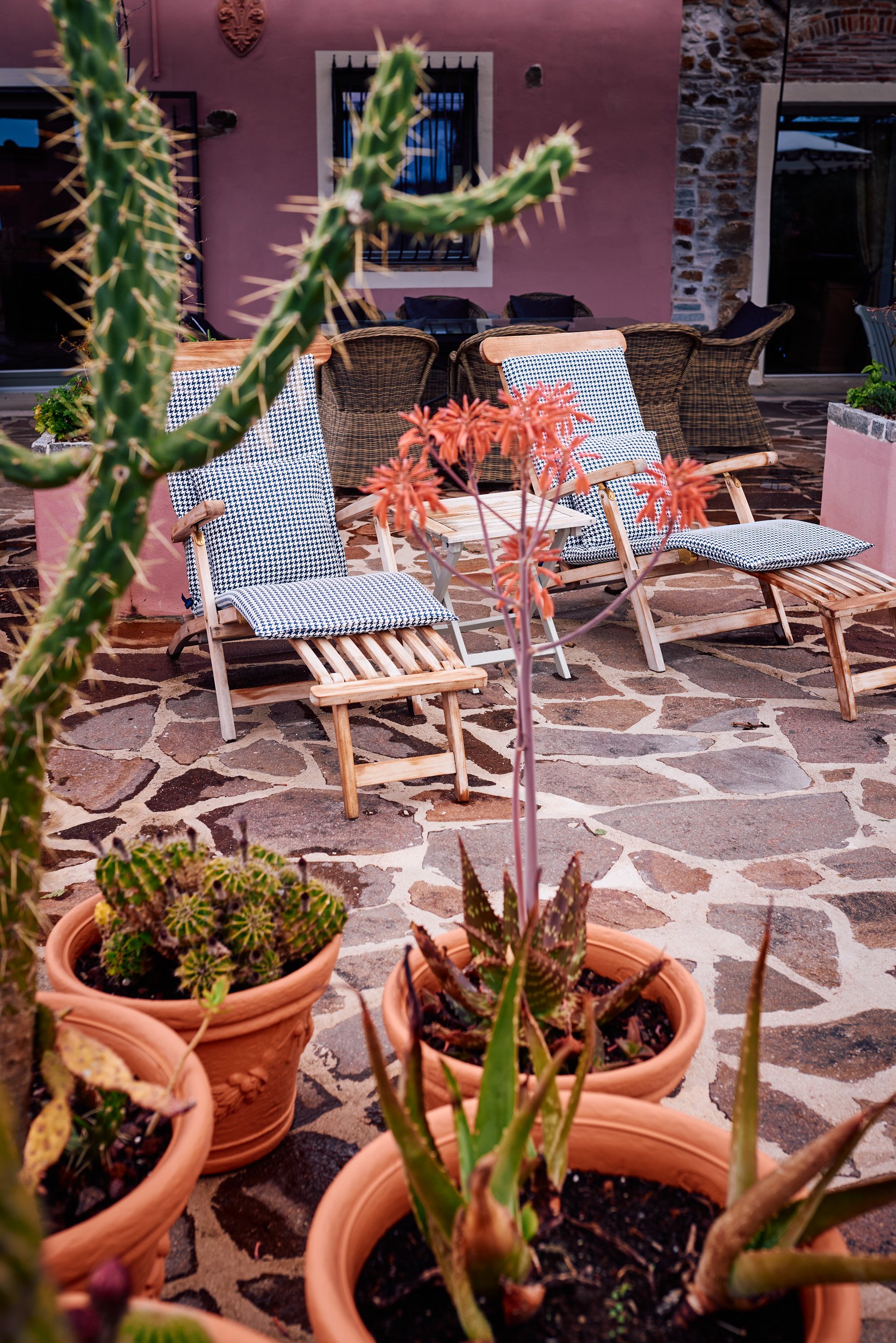 terrace 03.jpg