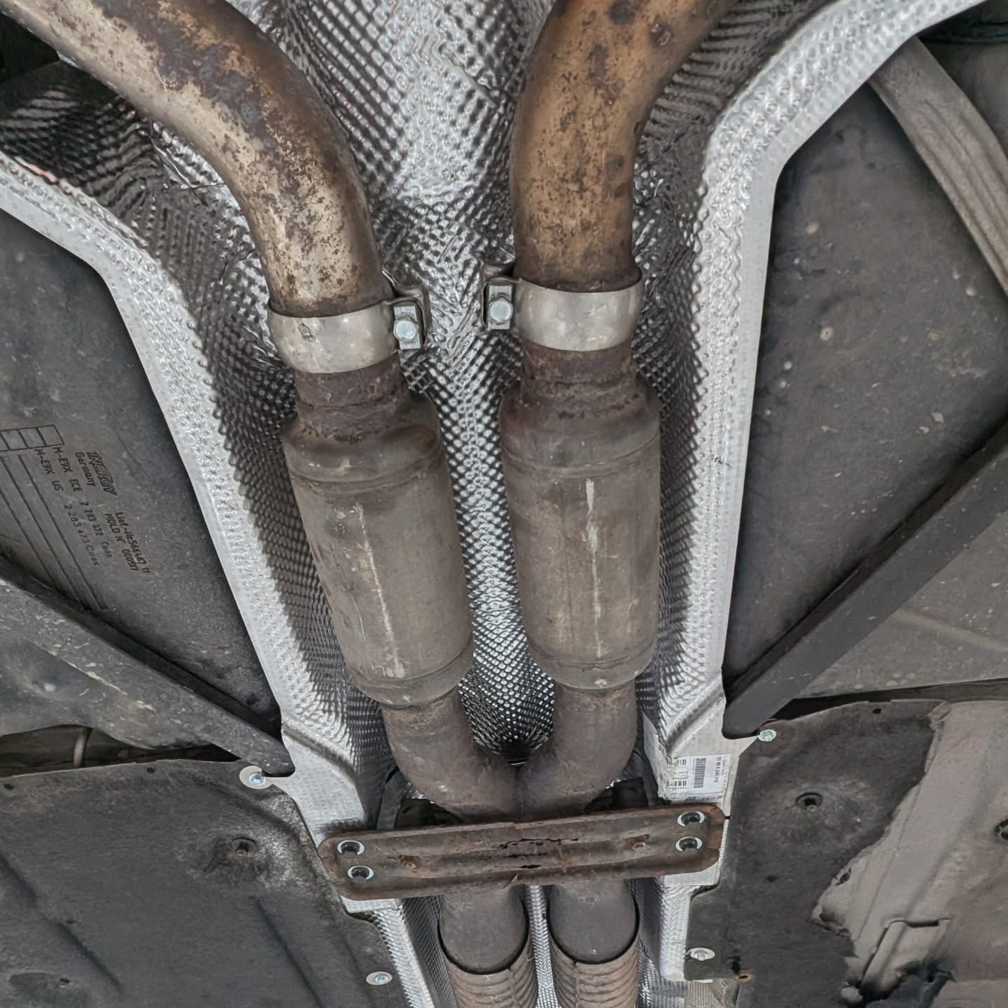 Refresh! 
Most cars of the 2000s, their heat shields are in bits. Like this E90 M3, parts are still on the shelf though! 
#m3 #e9x #e90 #bmw 
#mechanic #raceworkshop #didcot #oxfordshire