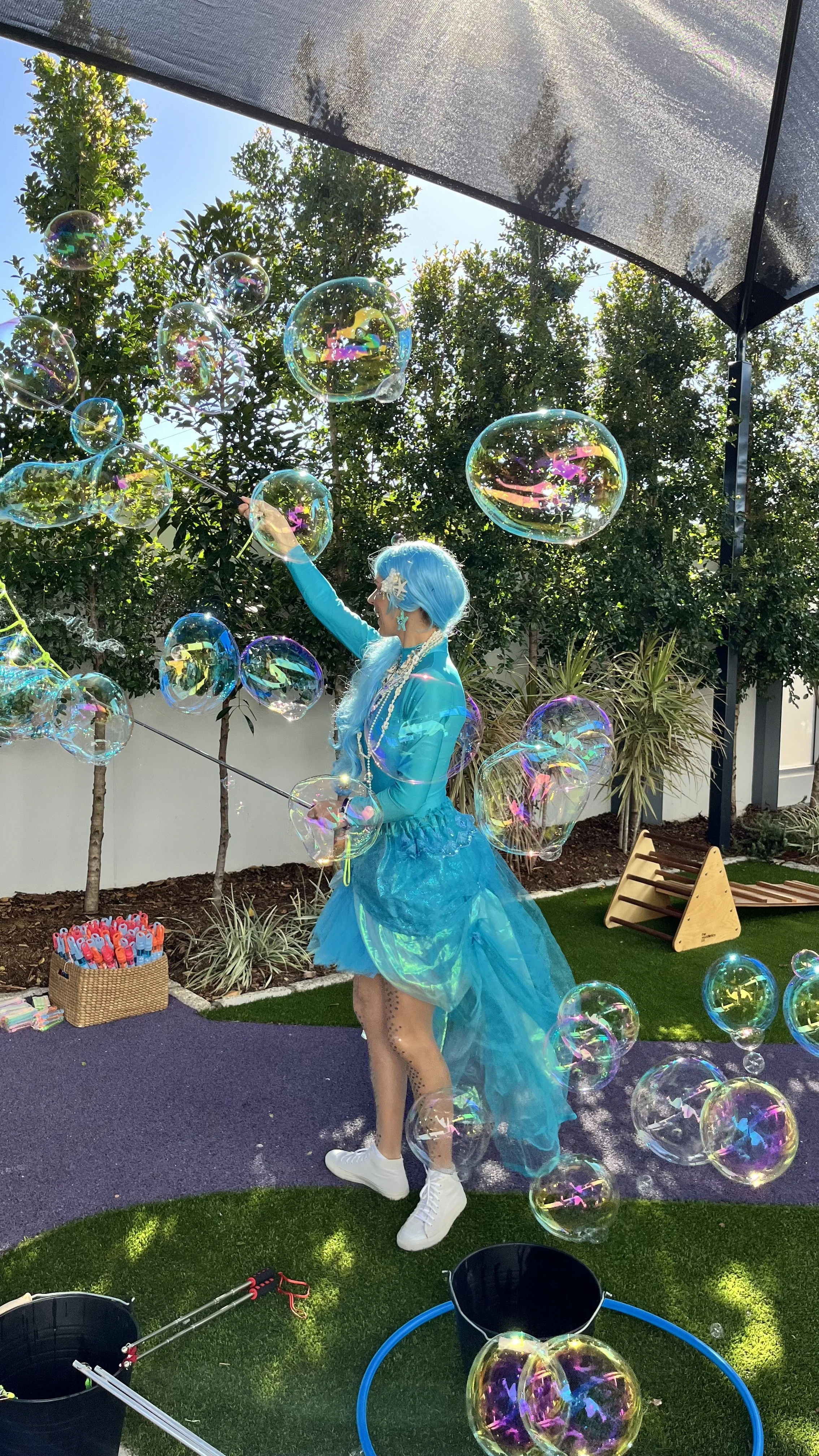 Ocean themed performer giant bubbles