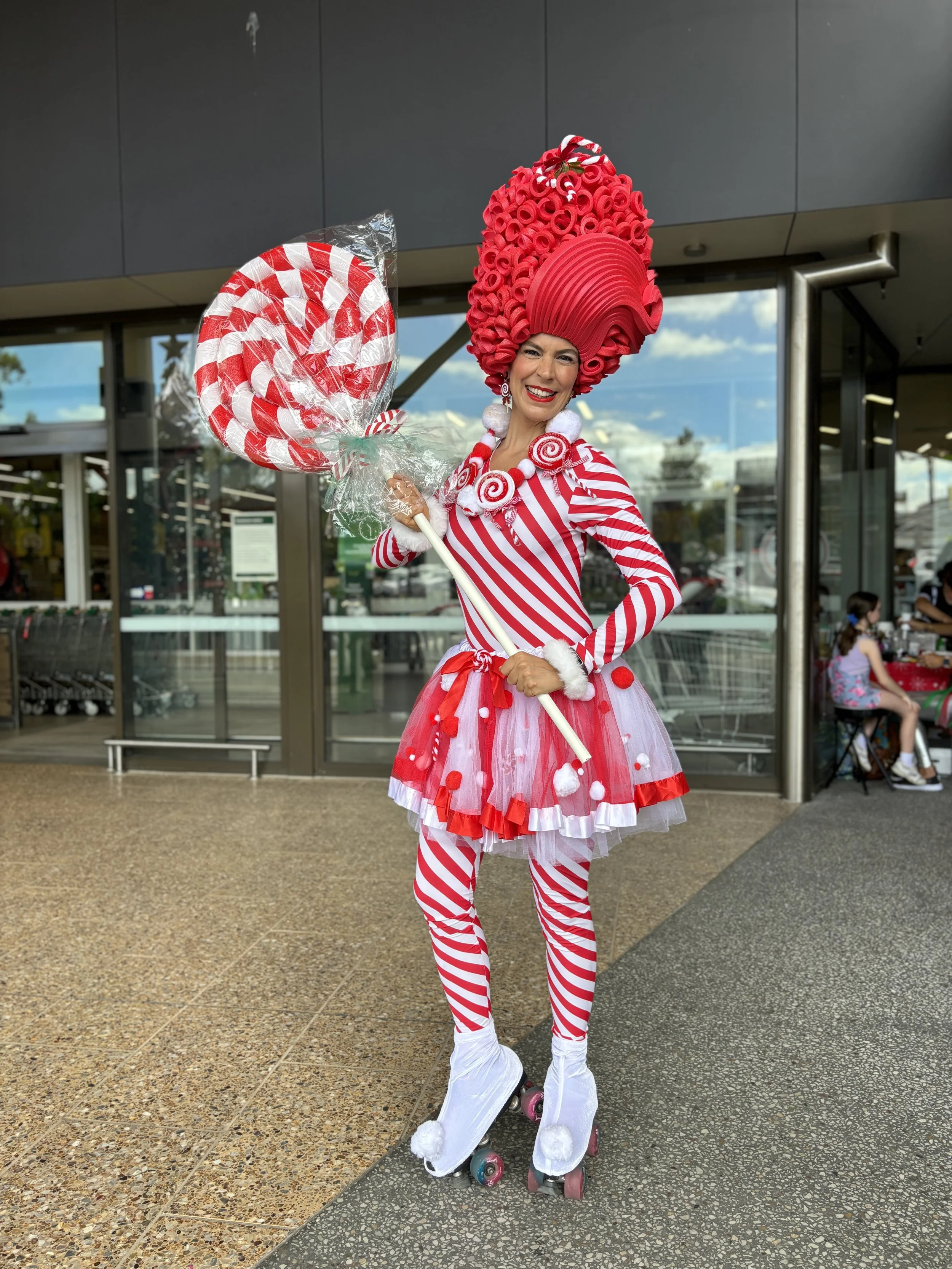 Christmas roller-skaters Gold Coast entertainment 