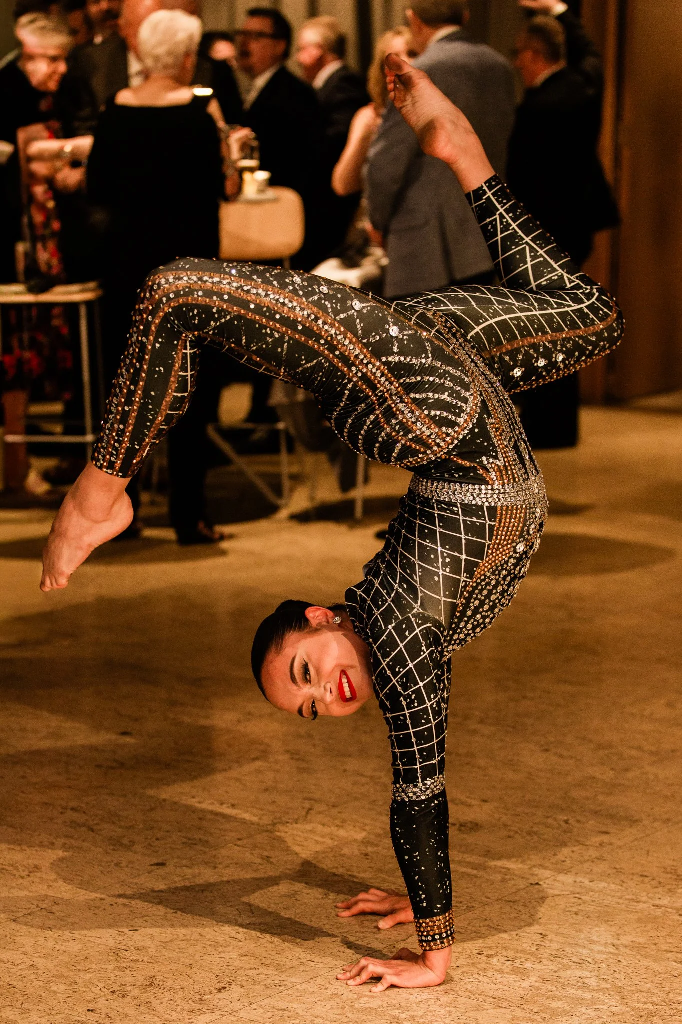 Acrobats and contortionist Brisbane corporate entertainment