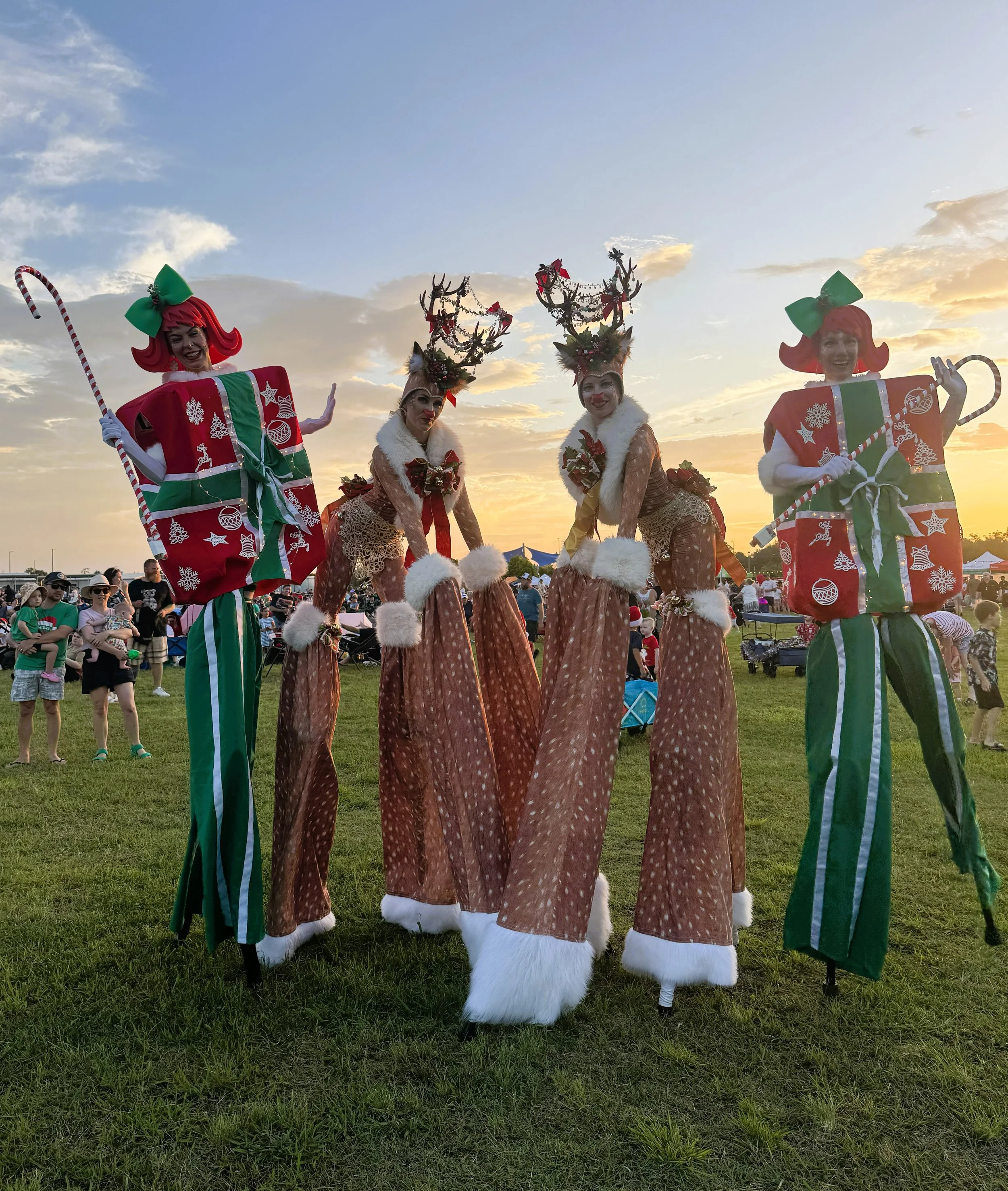 christmas-reindeer-stilt-walker-in-costume