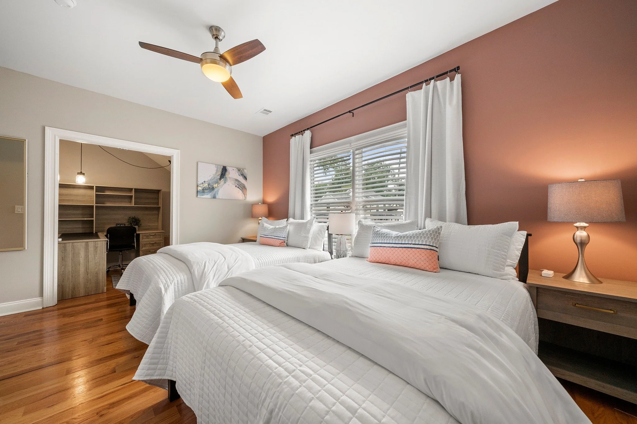 In this Short term rental bedroom redesign, we turned an awkward corner into usable work space.
-
#clevergirlinteriors 
#InteriorStyling 
#designinspo 
##homed&eacute;cortips