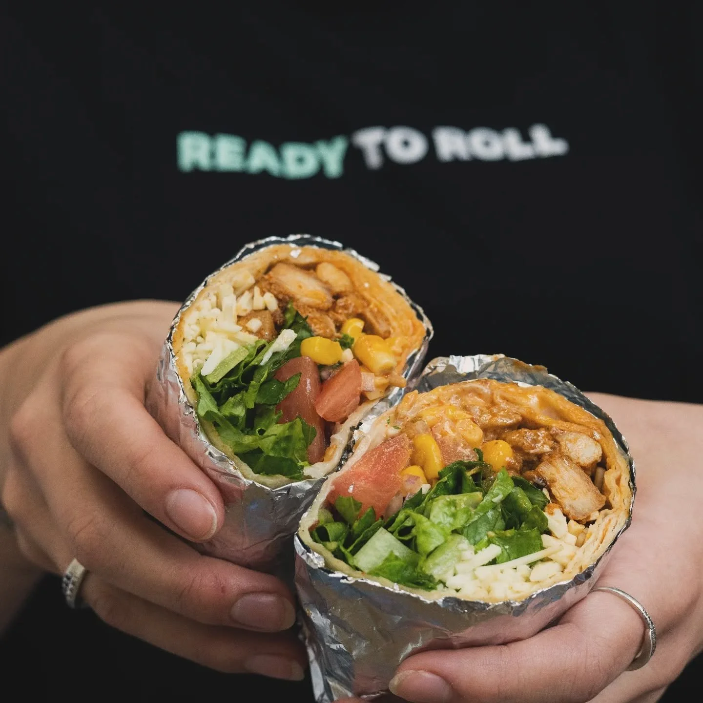 🌯🔥 Zin in iets &eacute;cht lekkers? Onze burrito&rsquo;s, bowls en burgers zijn vers, vol smaak en ready om jouw dag te maken.
Afhalen of laten bezorgen? Jij kiest!
👉 www.burritobrothers.nl

#BurritoBrothers #LekkerEten #NoStress