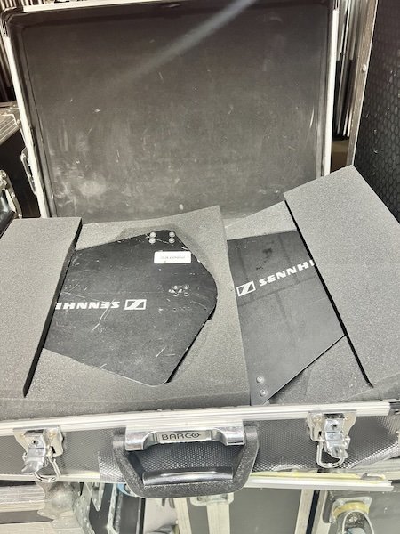 Sennheiser G3 300 4 way rack v1 A2003 Briefcase.jpg