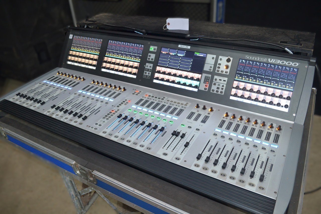 Main SCVi3k BG Blurr.jpg