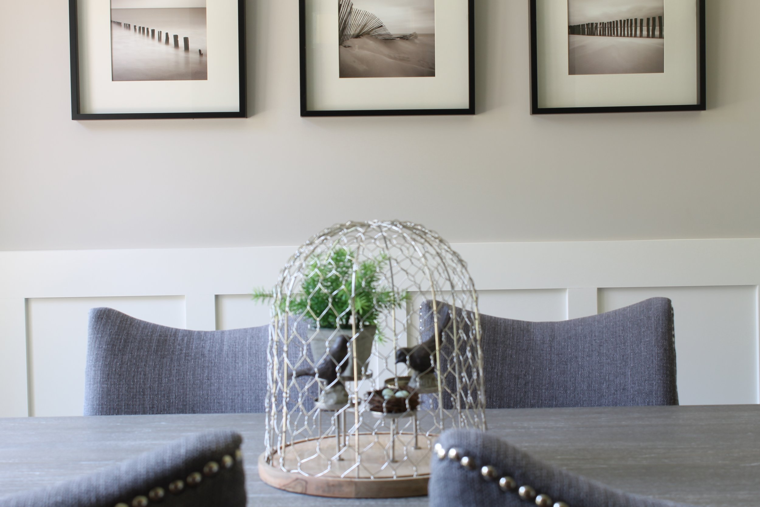 Dining room table decor