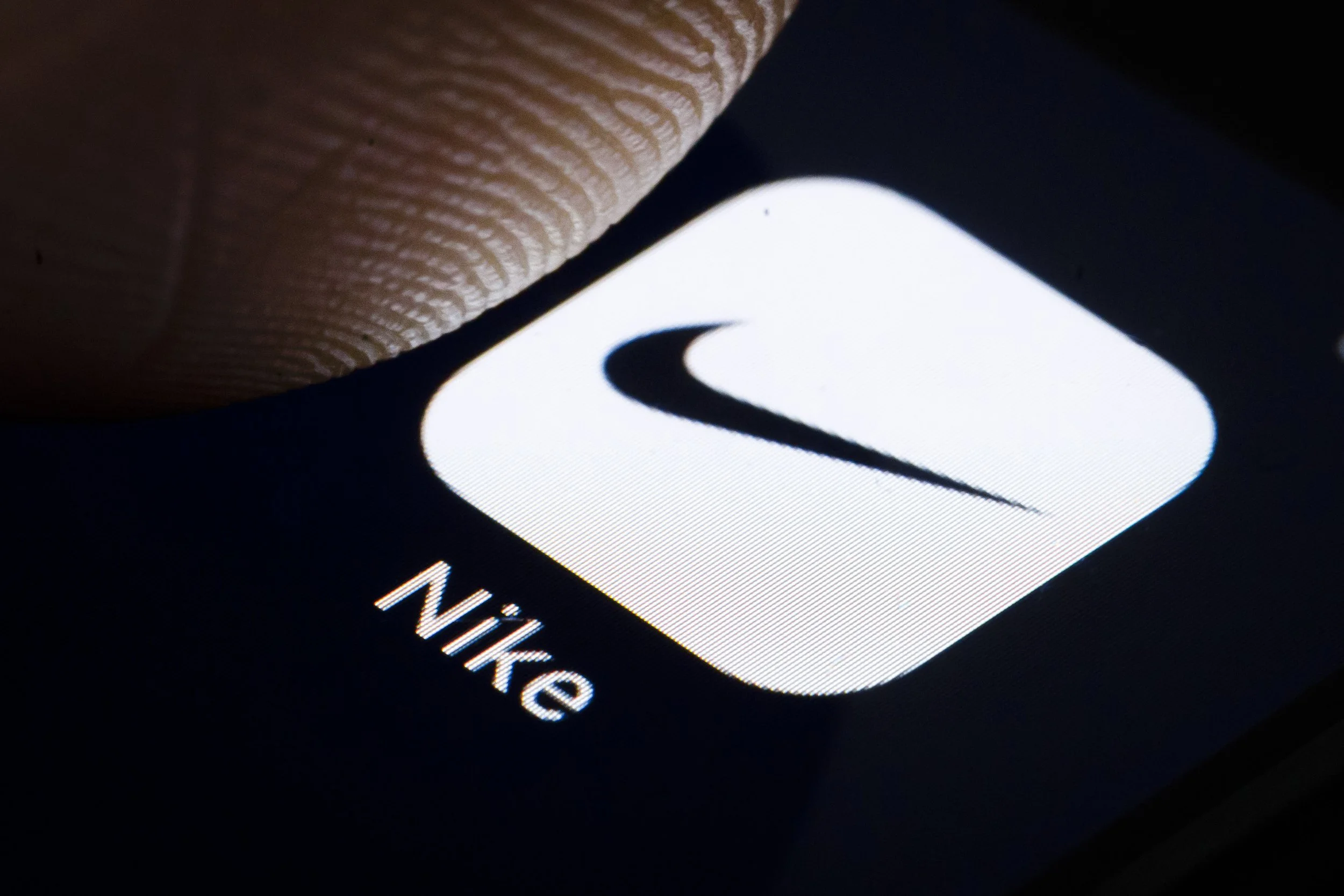 Nike improves sales growth powered by digital transformation.