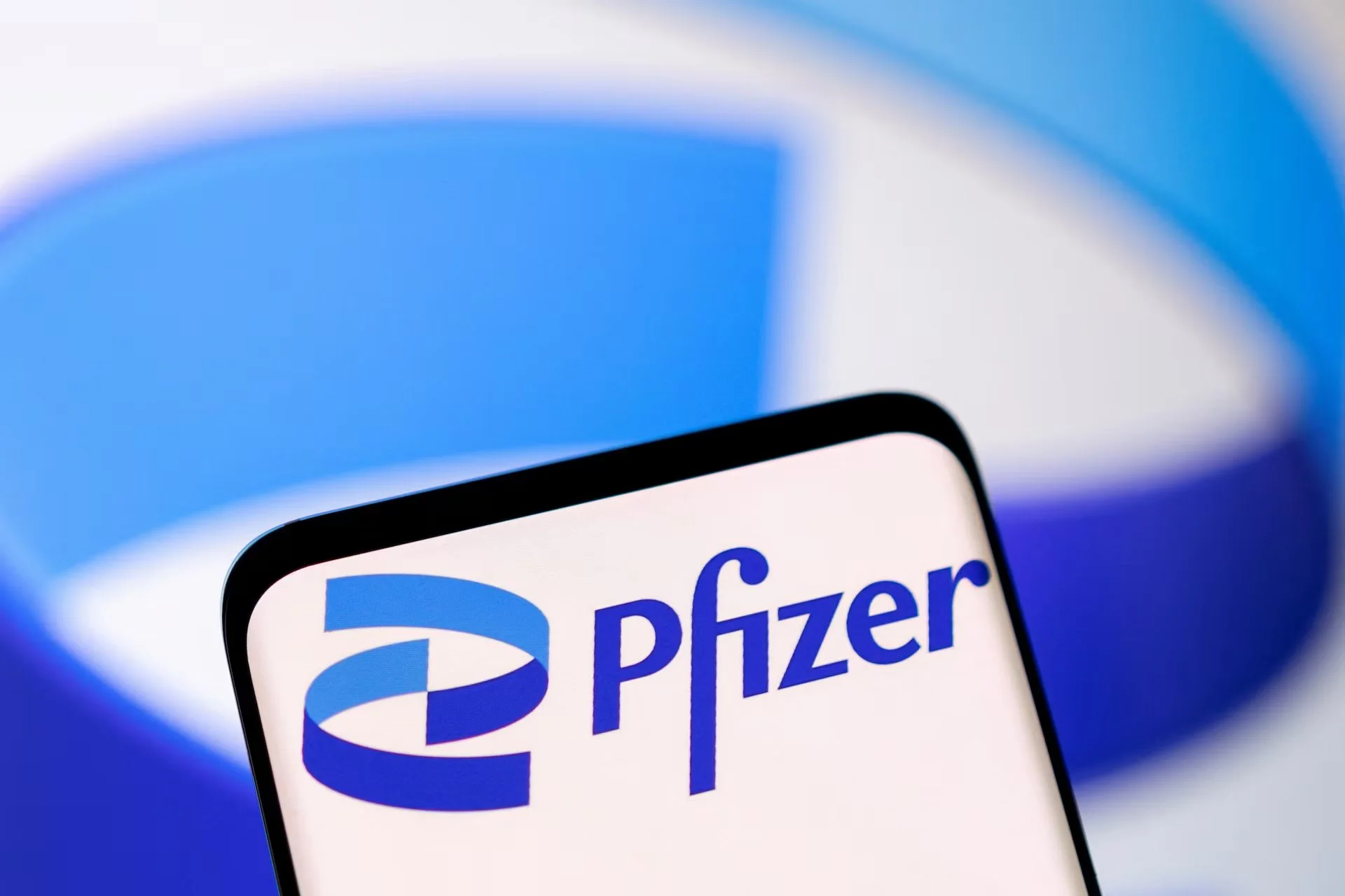 Pfizer's AI Transformation: A Model for the Pharmaceutical Industry