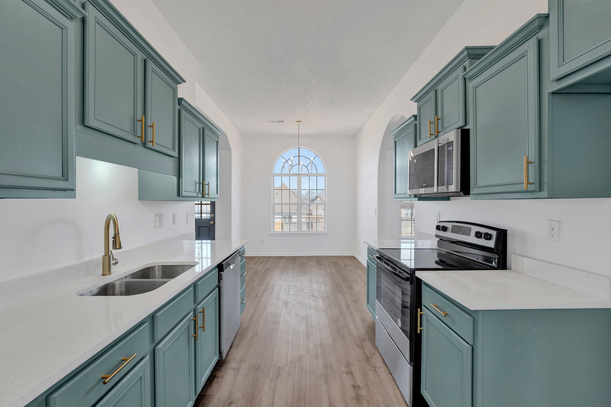 21-web-or-mls-EC201917.jpg