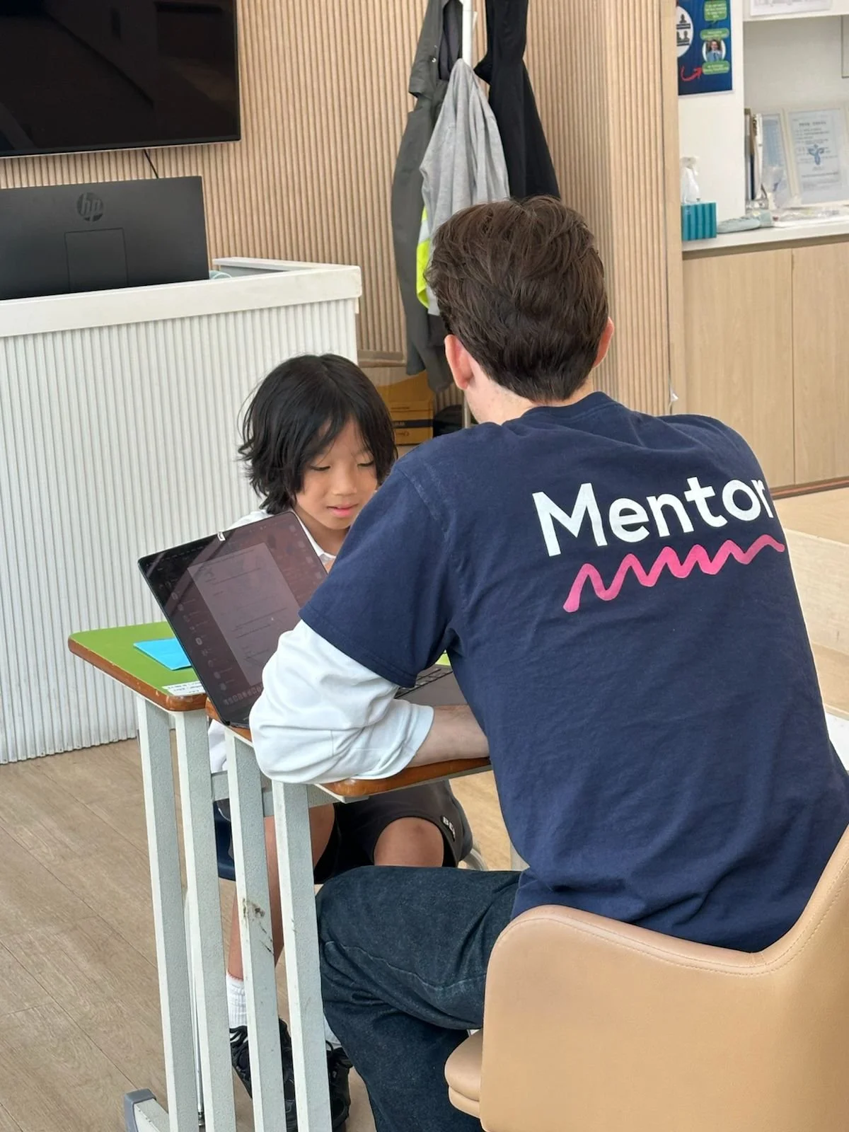 WhatsApp Image 2025-10-23 at 18.40.04 (2).jpeg