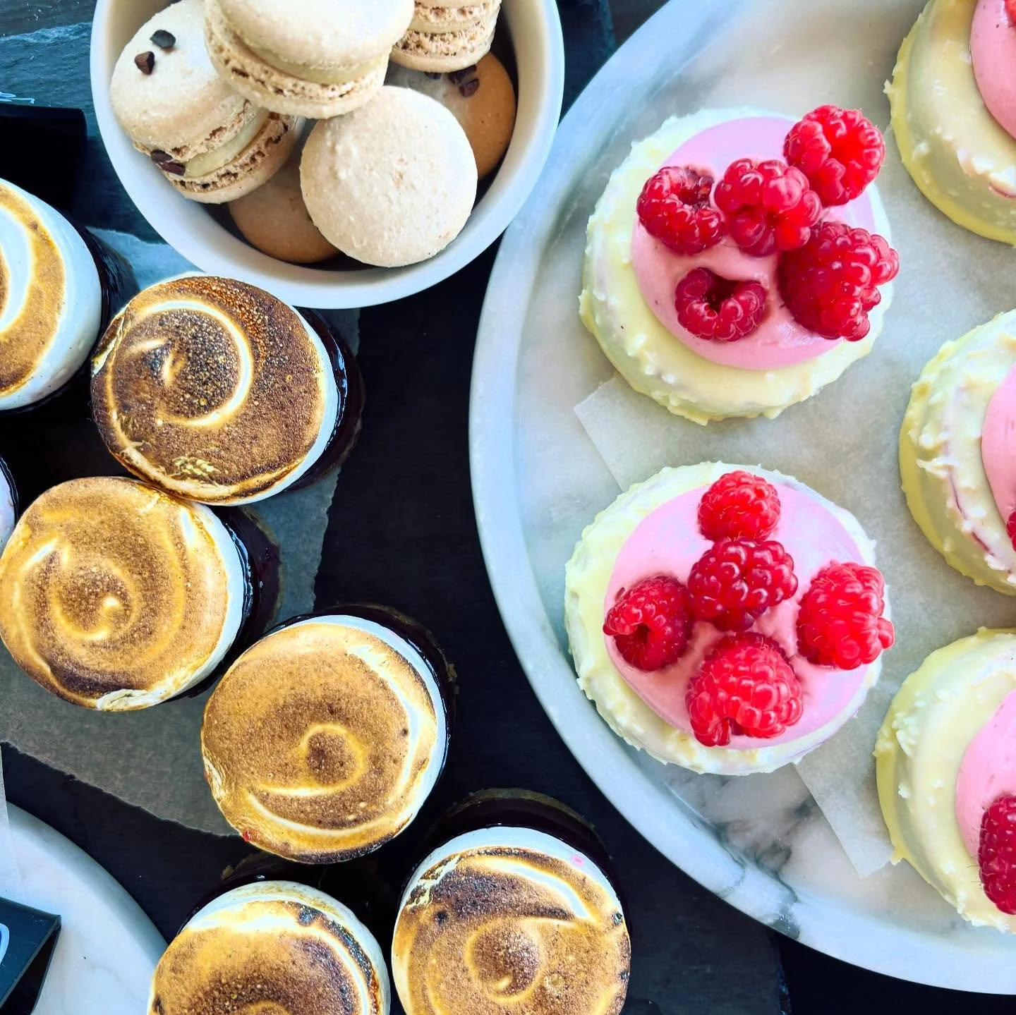 September Holt Market 😍

Join us today between 10am-3pm at the wonderful @holtmarket where we have so much deliciousness here to reward you for getting through the summer holidays and for the first few days back to school 🤩

See you soon! ❤️

#hest