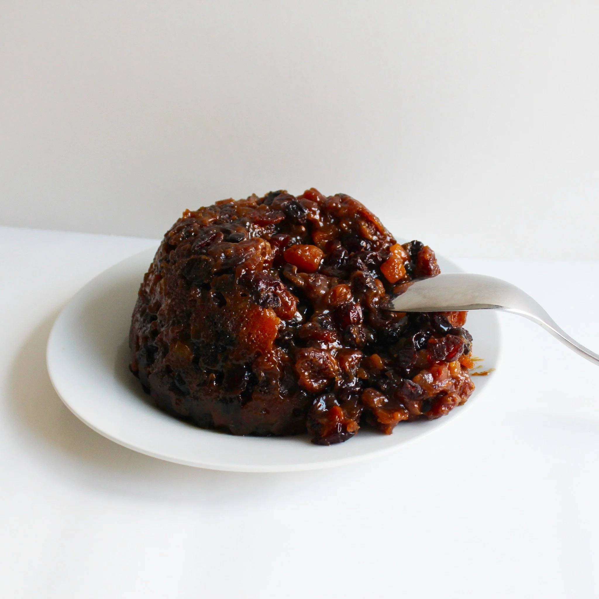 Gluten Free and Vegan Christmas Pudding 🎄

This syrupy, fruity, citrusy pudding packs a punch in flavour and the calvados helps 😘

Originally created for the first Christmas I spent with my in-laws, and expectations were high! 😅 Mr HP would now ne