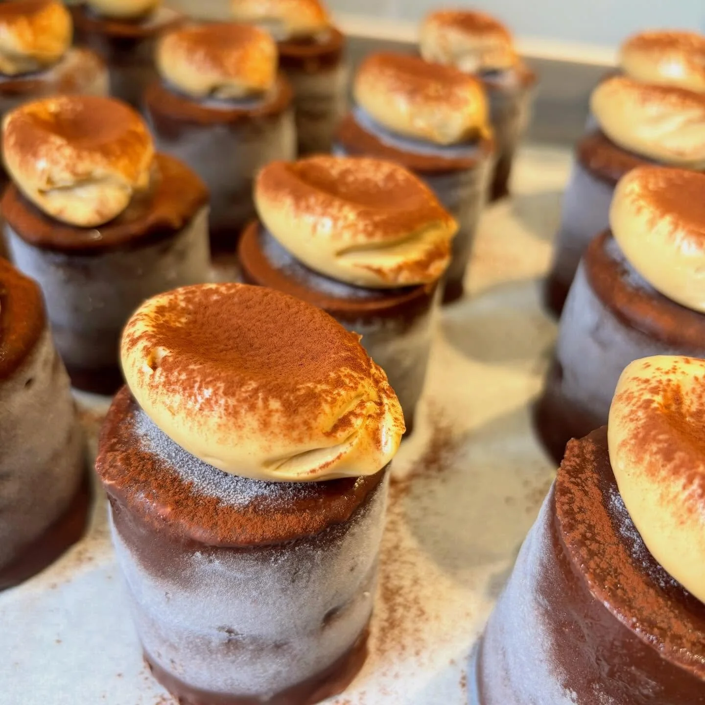 My word, WHAT A DAY! 🤩

Thank you to everybody who came to grab some Easter weekend treats today at @creake_abbey ! ❤️

As it was busy from the get go I didn&rsquo;t even have the chance to post a photo this morning 😂

A complete sell out for so ma