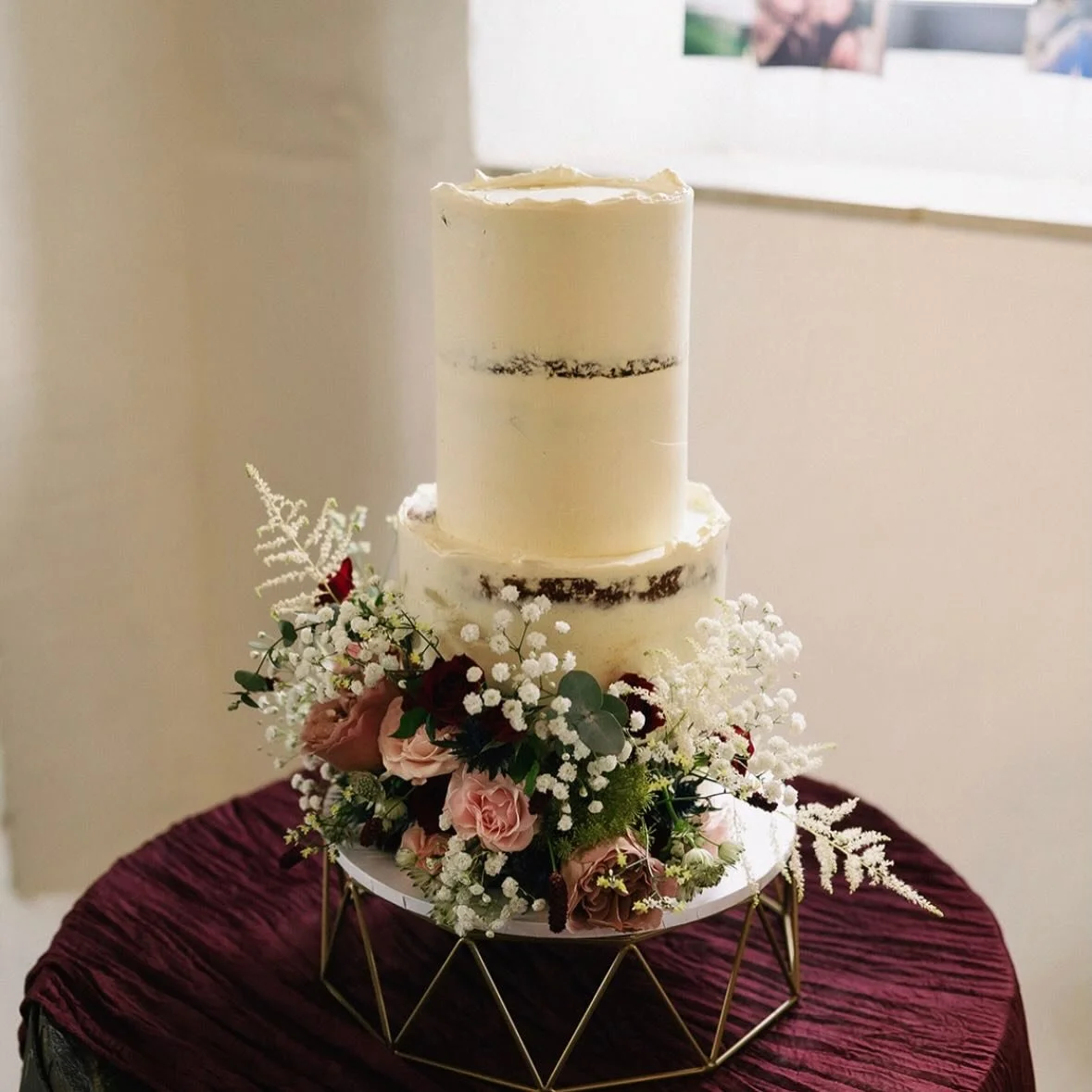 Almost four weeks since The GORGEOUS Couzens tied the knot 🤩

It&rsquo;s always such a privilege when your family and friends ask you to be part of their wedding day, even though I think it&rsquo;s WAY more nerve racking 😂

Annie and Ed had a two t