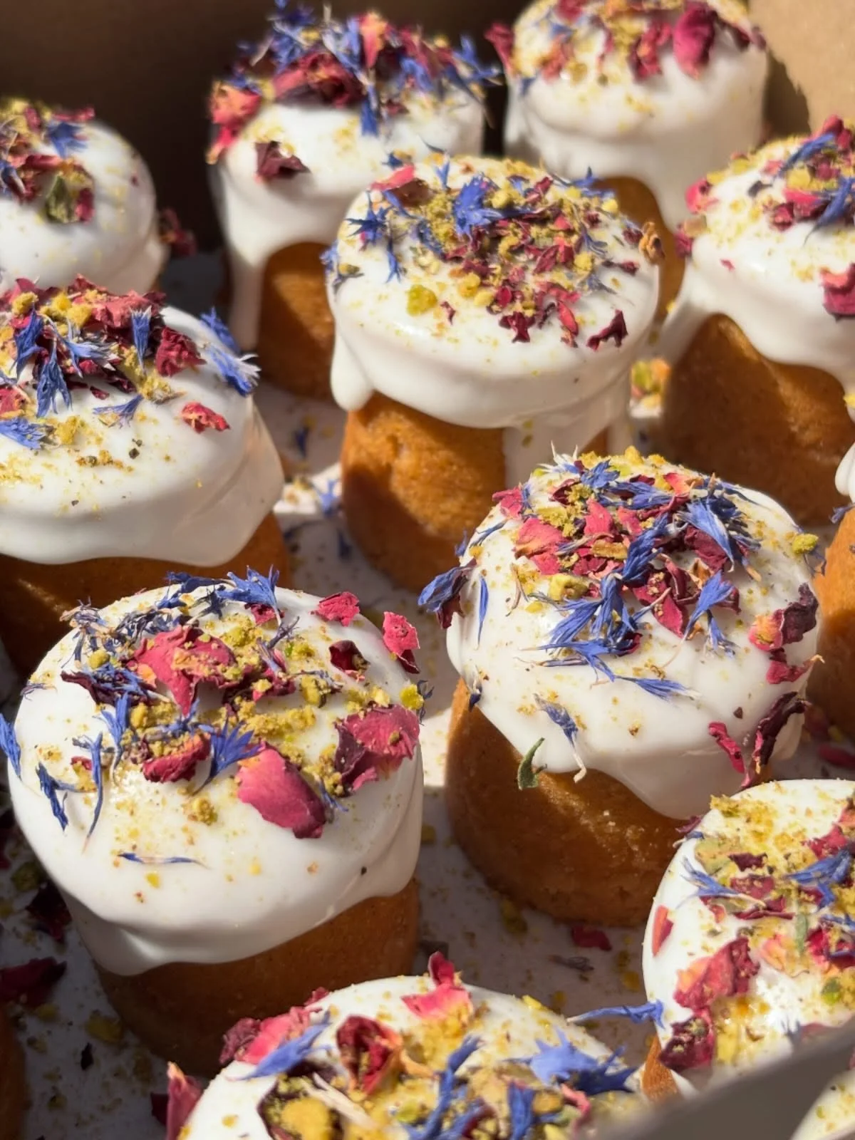 The sun is shining and these Persian Love Cakes are ✨ glowing ✨ 

What a perfect way to celebrate such a glorious bank holiday weekend wedding 😍

#hestiapatisserie #persianlovecake #norfolkwedding #norfolkpatisserie