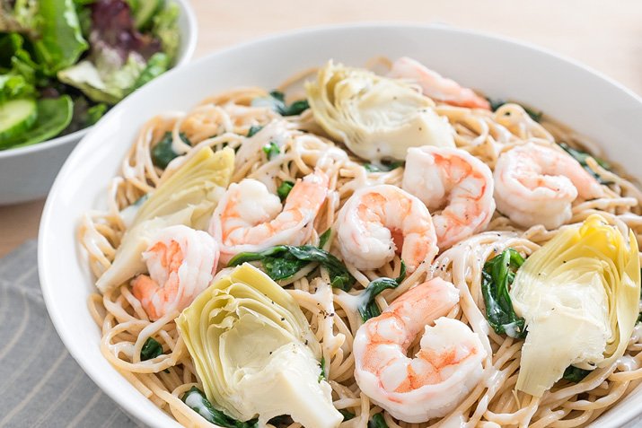 Spaghetti with Shrimp, Spinach and Artichokes