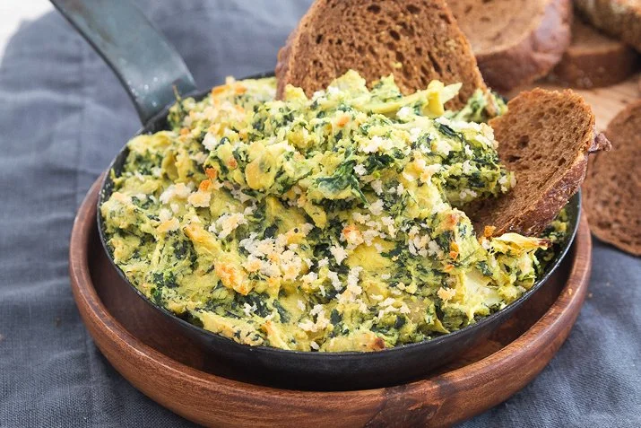 Creamy Artichoke-Spinach Dip