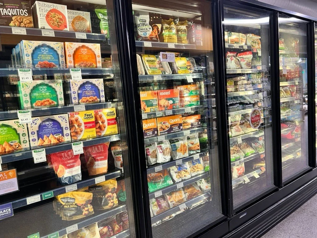 ⚠️UPDATE ON OUR REFRIDGERATION SITUATION: 
💙We have cold food!! 🩵

This morning, fueled by donuts from @sarahjanesbakeryne (thank you for allowing us to purchase beyond your limit), we started refilling the shelves with a large order from our major