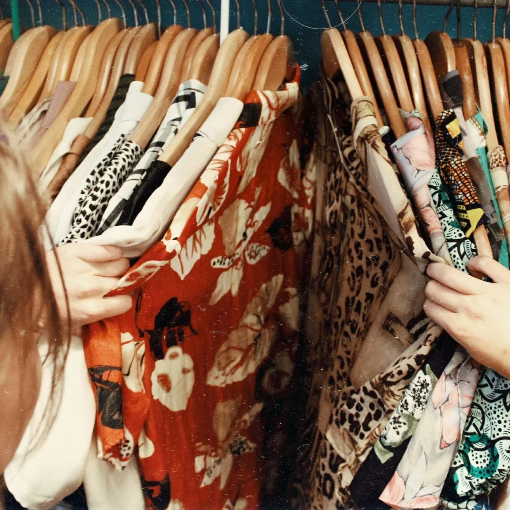 Secondhand Sunday “Free Store”