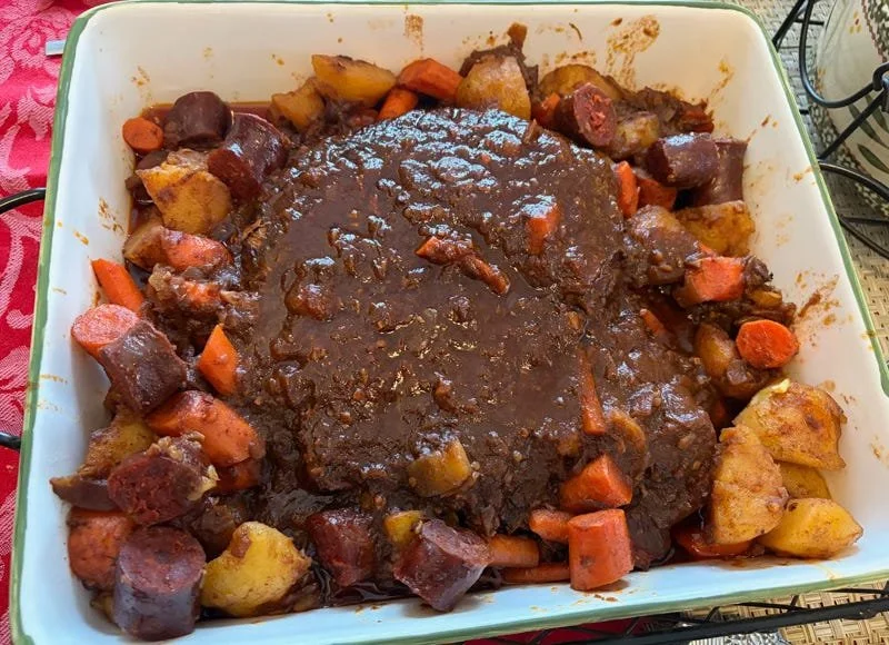 FOOD IN TRANSLATION: CARNE ASSADA EM VINHA D’ALHOS