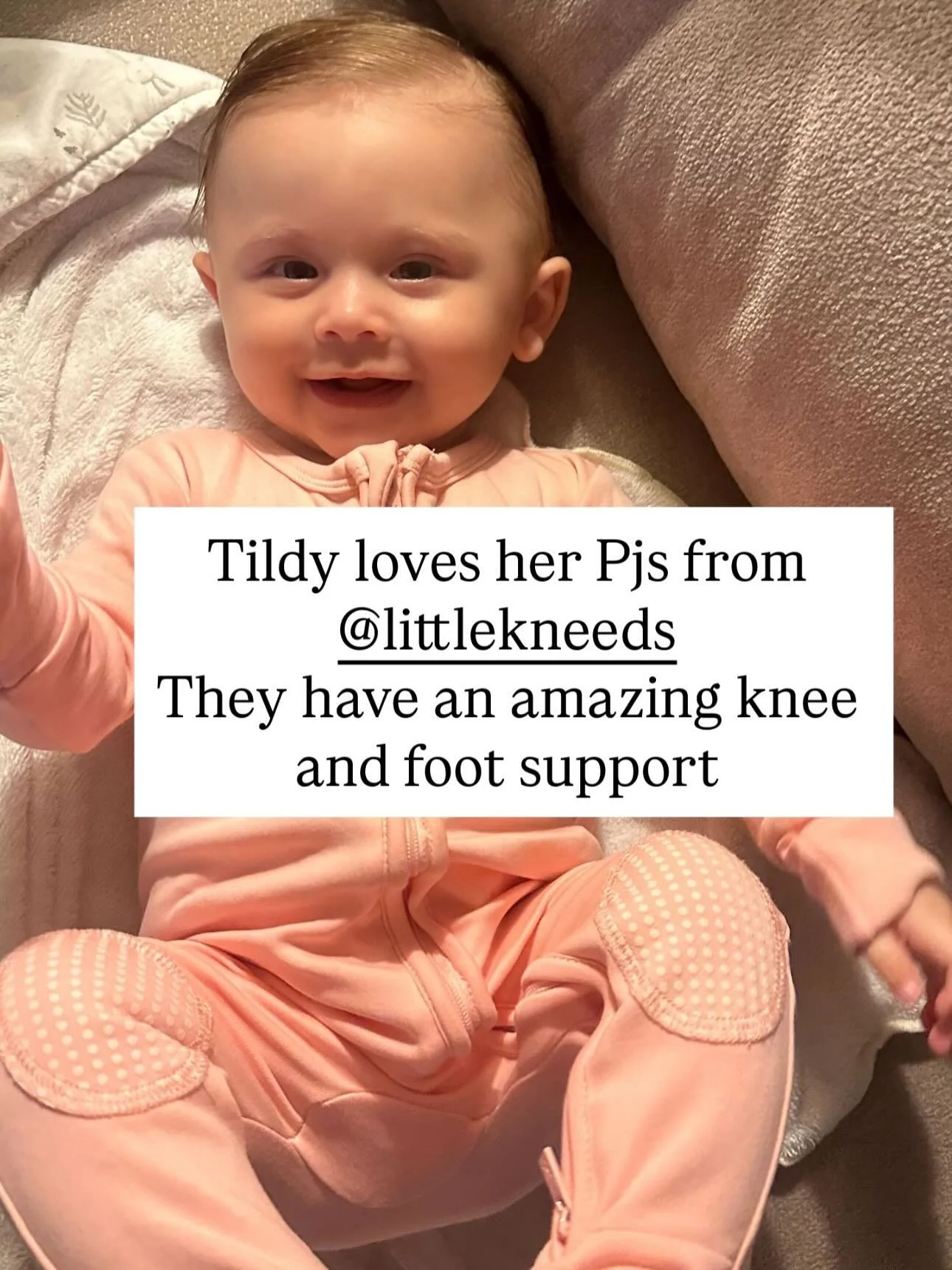 Beautiful Matilda in our Ballet Pink 🩷 
But seriously ??? HOW cute does she look? 😍😍
Thank you @jasminepanama for sharing, we appreciate you 🤍🤍 

#beautiful #baby #mom #newmom #newmomlife #babywear #crawlingessentials #pink #smallbuisness