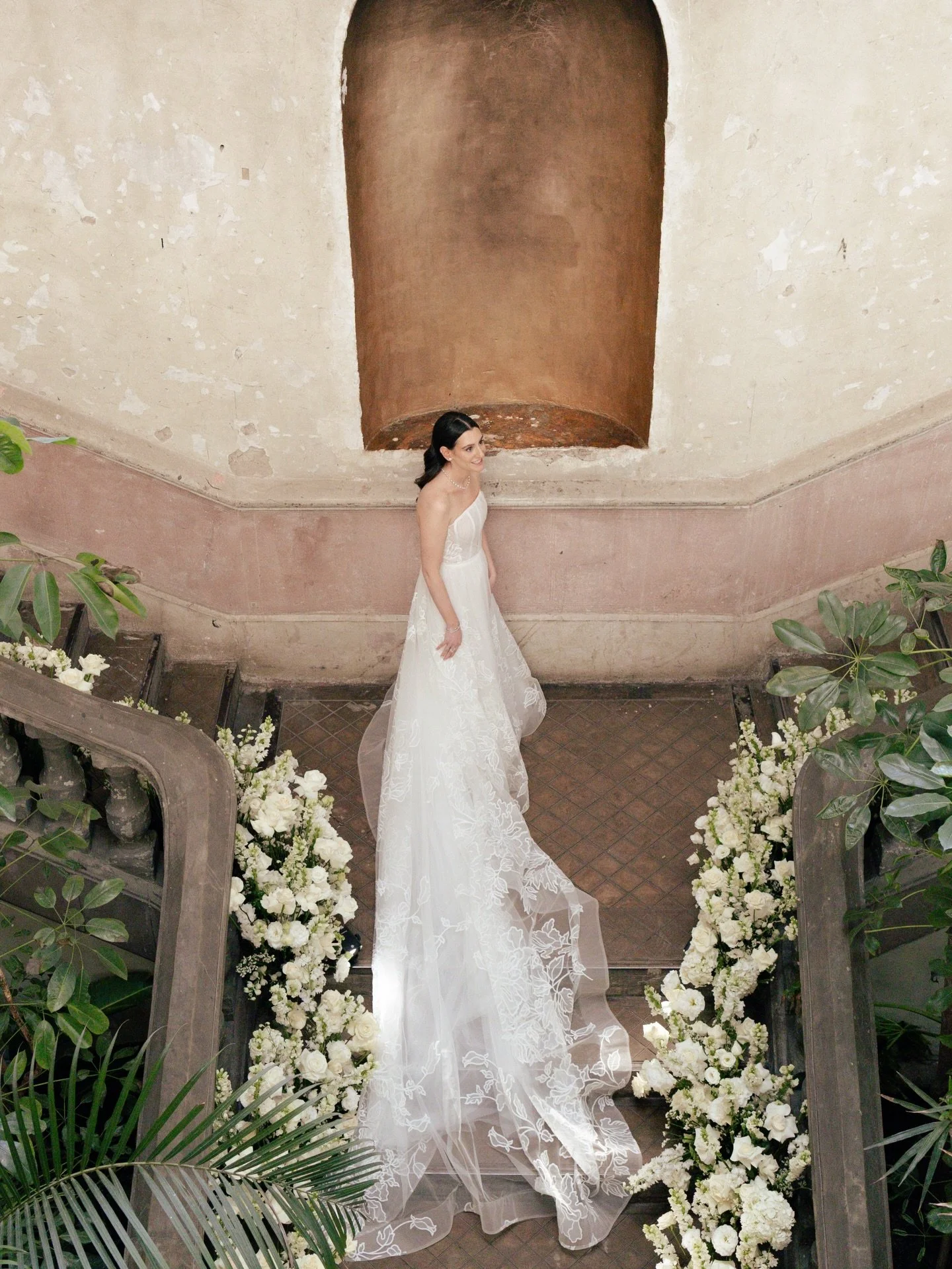 Adi &amp; Curtis in his stunning wedding, an amazing day full of energy and love. 

Planner: @auttora.mx 
Photo &amp; Video: @almar.weddings 
Venue: @proyectospublicos