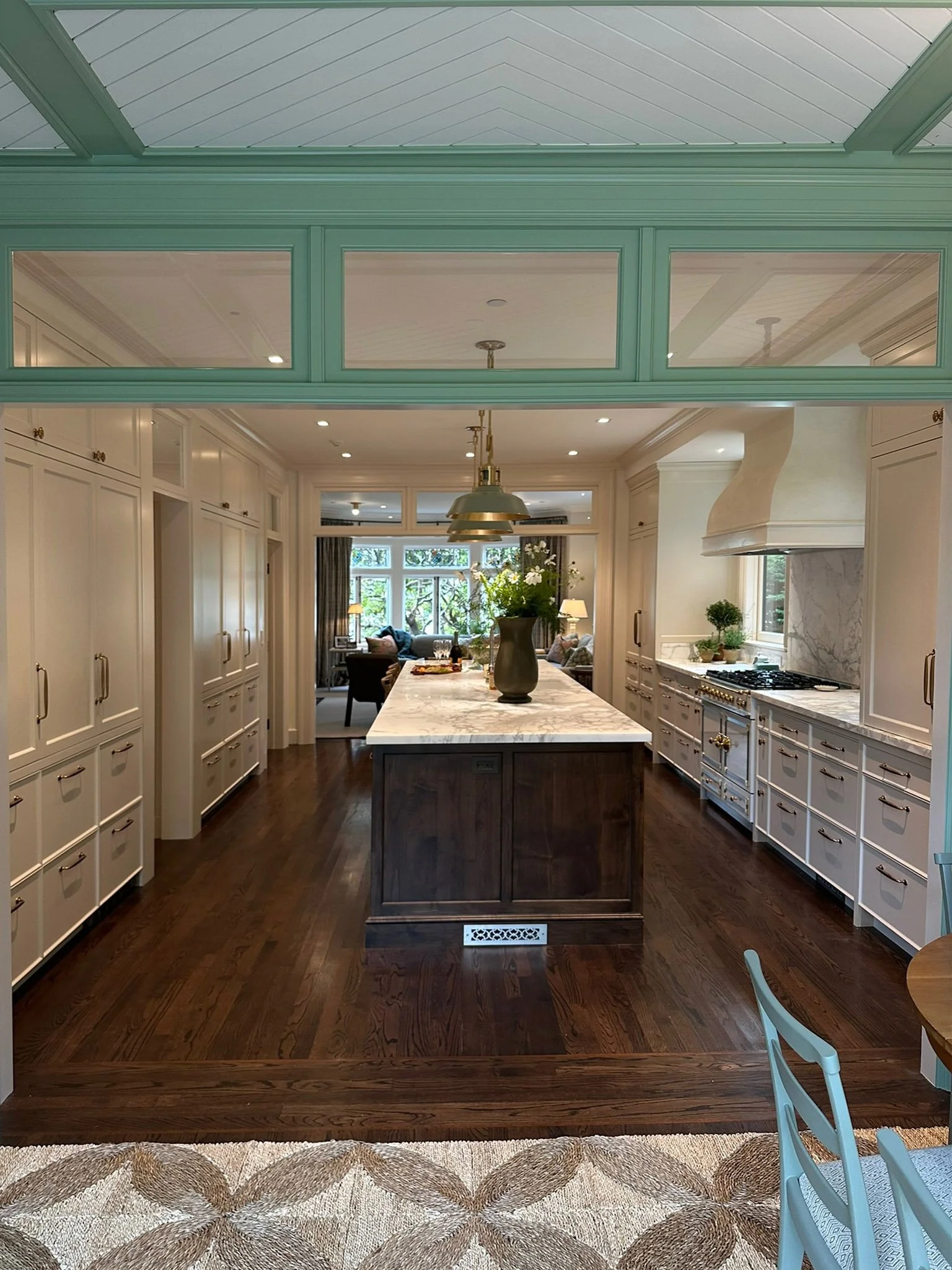 Larkspur-Builders_Presidio-Terrace-San-Francisco_Kitchen-Breakfast-Nook