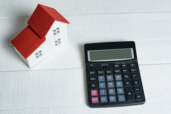 tiny home and calculator