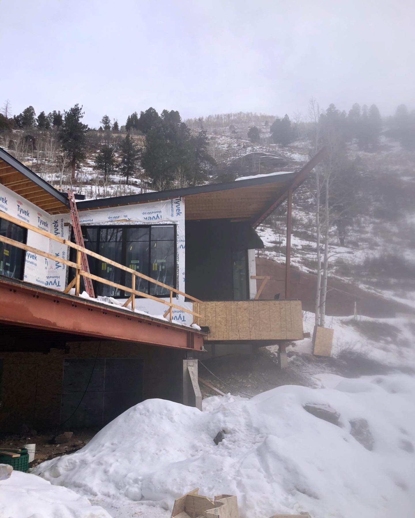 &hellip;snowy progress&hellip;
&hellip;wrapping up a whirlwind week on-site at our mid-century &ldquo;warm&rdquo; modern Telluride project, feeling so much gratitude for our talented, creative and  cool &ldquo;Tride&rdquo; partners🔥. 

#mountainmode