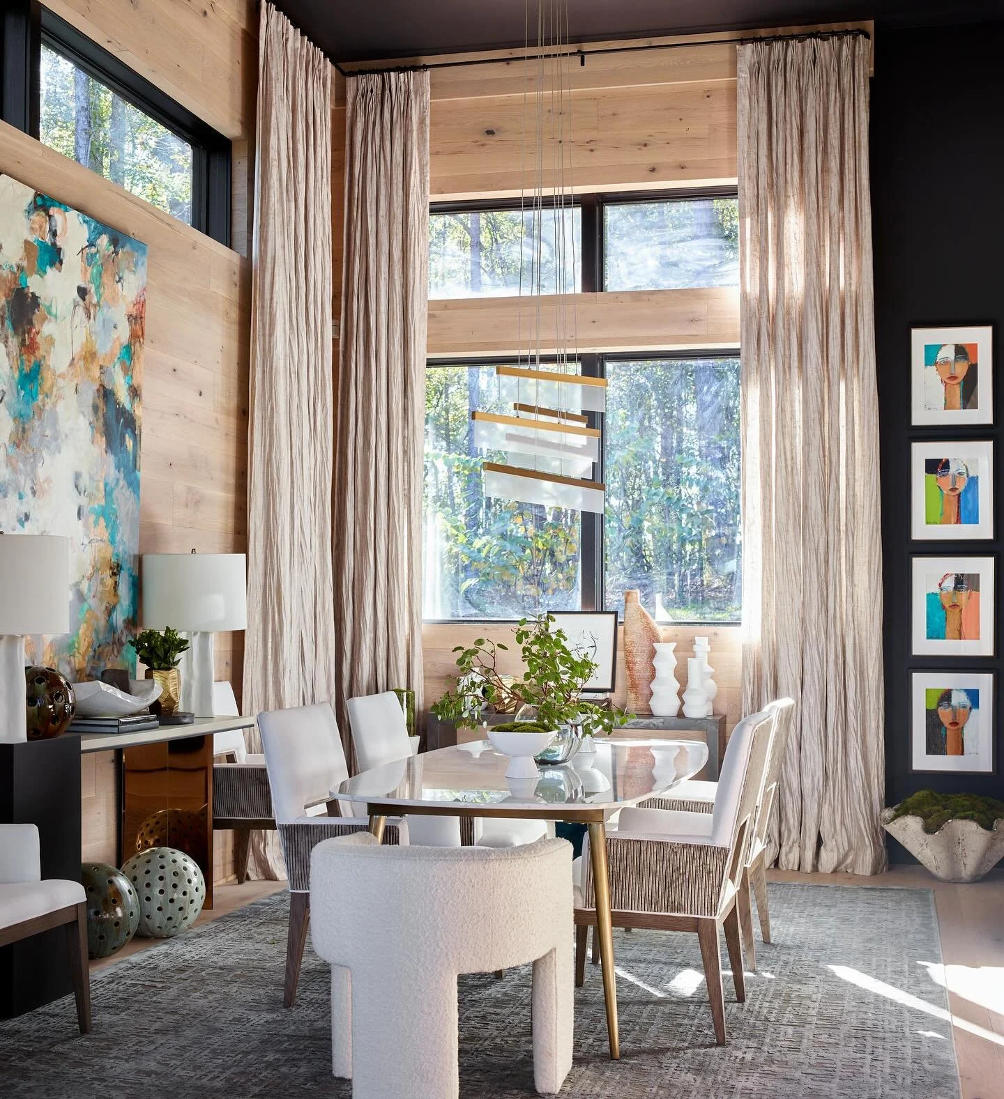 …another Serenbe Showhouse moment from 2021, expressing contrast, drama and modernality, with our friends @southhavenbuilders @serenbe @atlantahomesmag.  Come visit the 2025 Serenbe Showhouse for the final weekend, tickets @serenbe and Serenbe