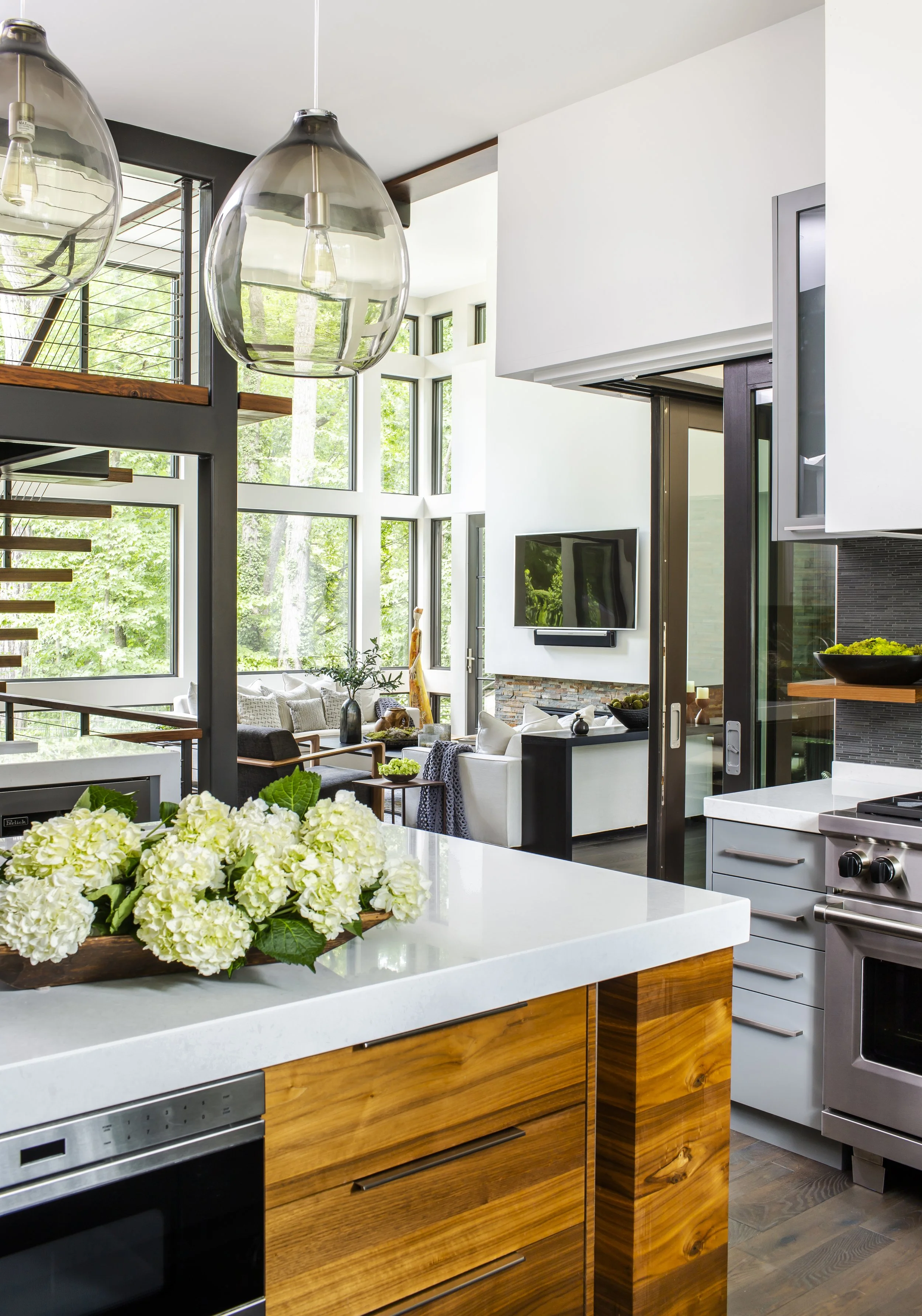 Modern Treehouse in the City — Intuitive Dwellings